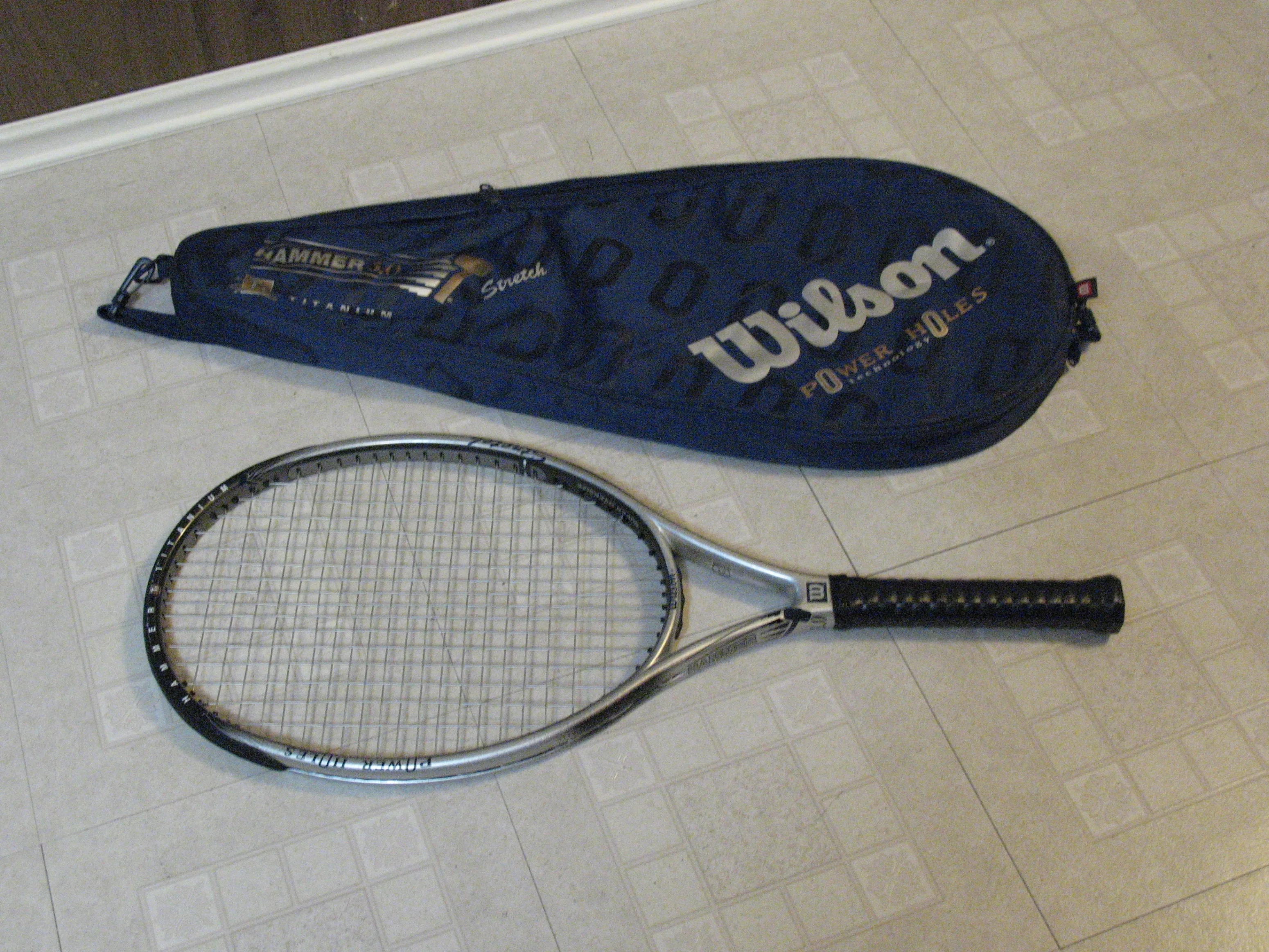 Wilson Oversize Stretch Hammer 3.0 Titanium Tennis Racket thumbnail