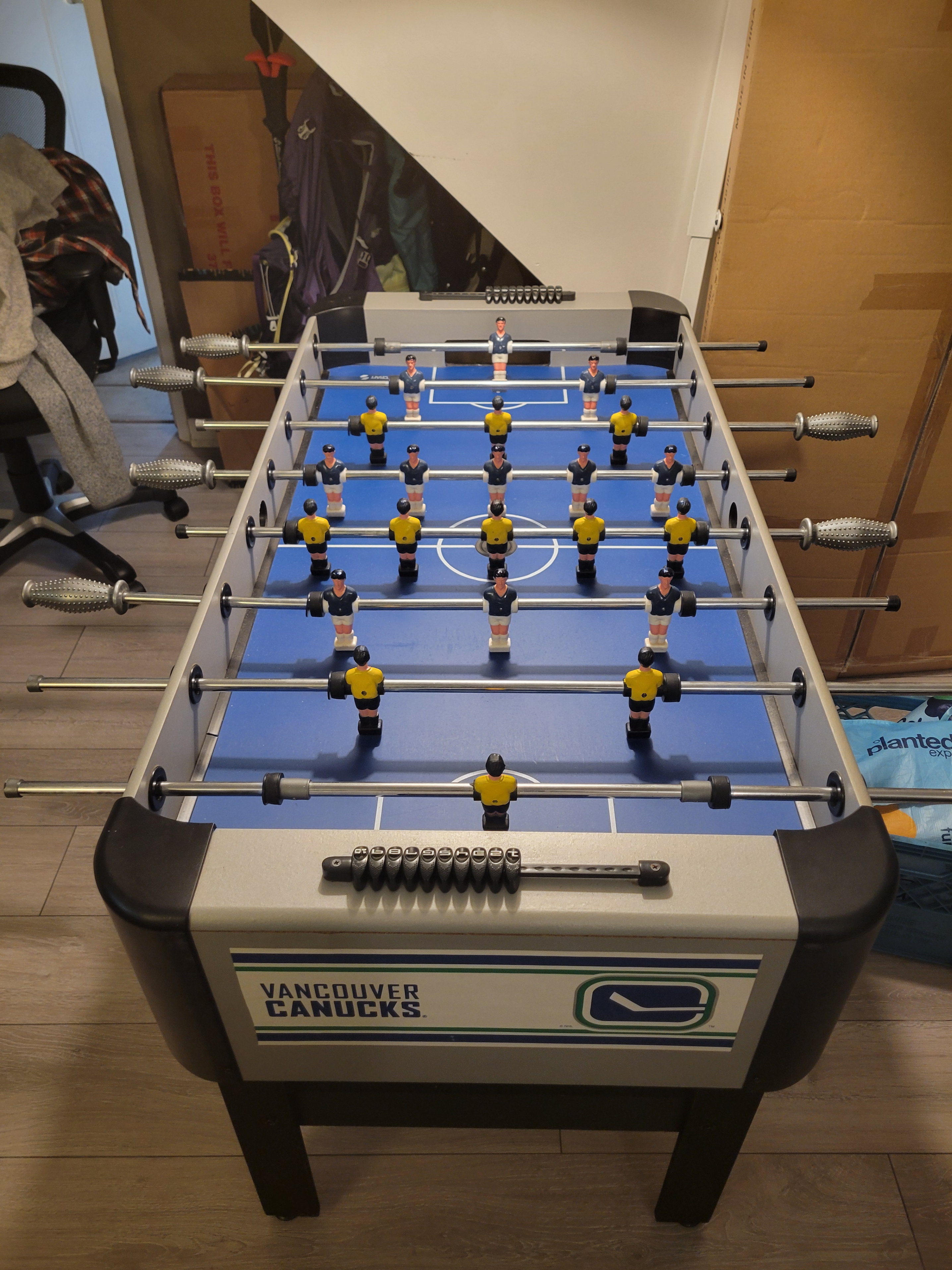 Cobalt Foosball Table – Excellent Condition + 5 Balls Included - photo 3