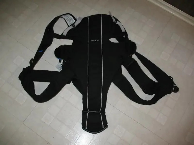 Babybjorg Baby Carrier, LIKE NEW thumbnail