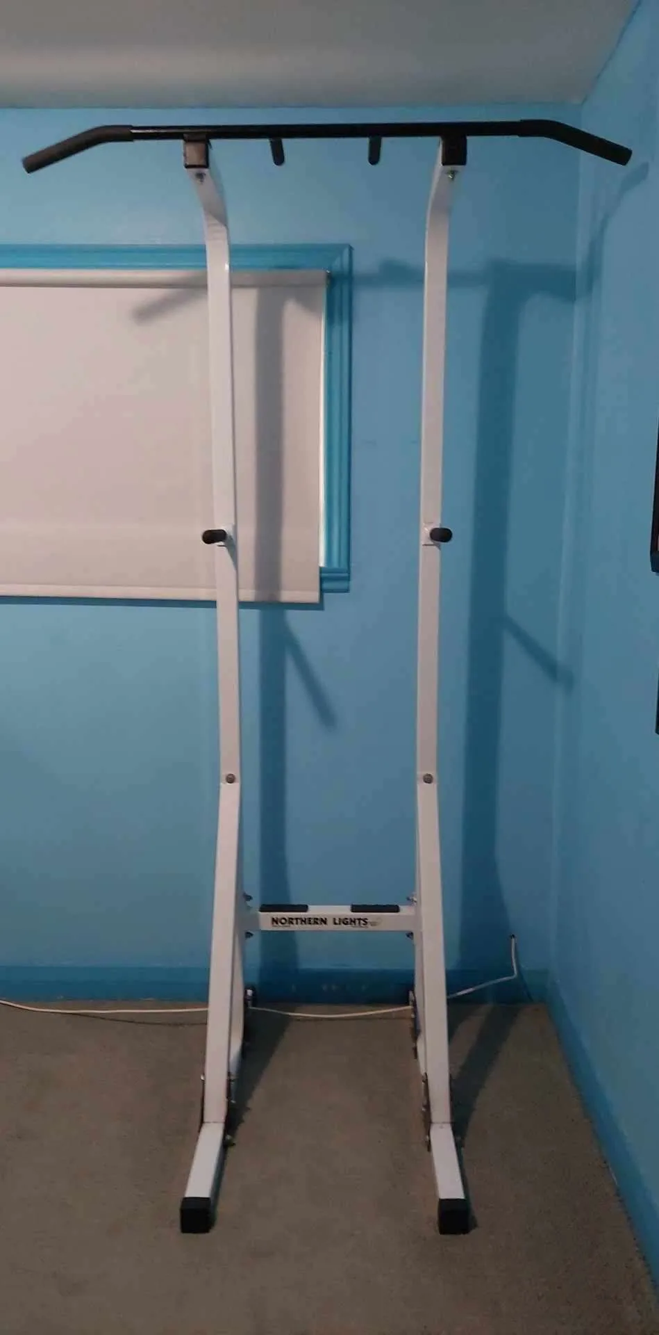 Northern Lights Pull Up / Dip Tower