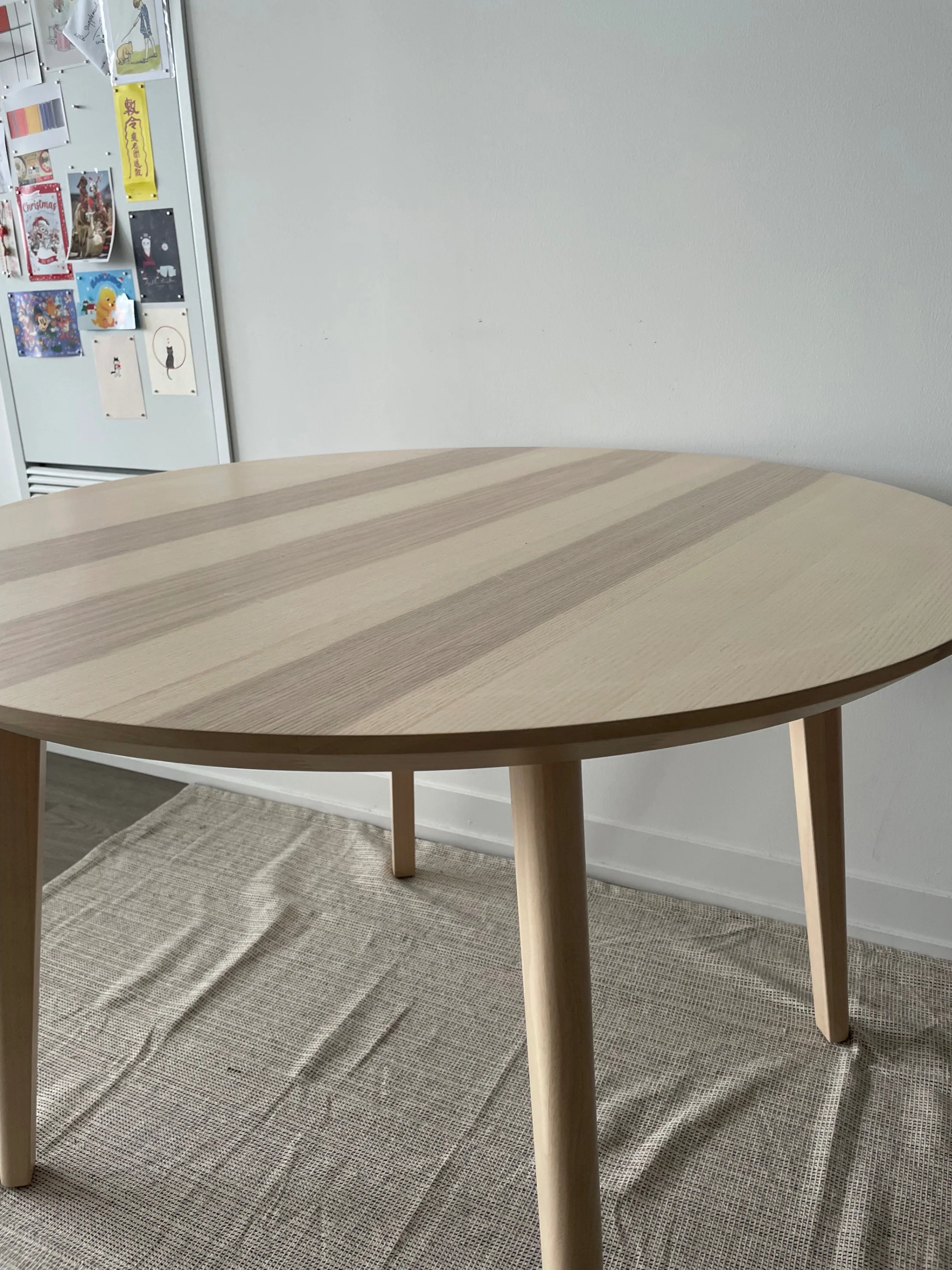 MOVE OUT SALE: Dining table (95% new) thumbnail
