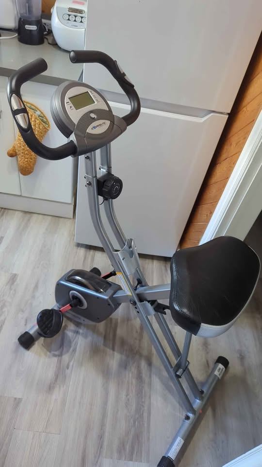 Exerpeutic foldable exercise bike - photo 2