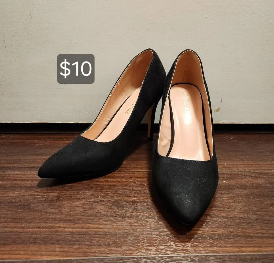Black suede high heels thumbnail