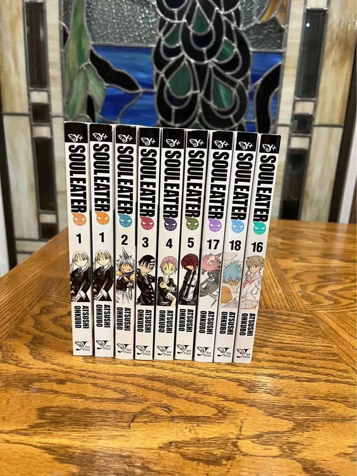 Soul Eater Manga Lot (9 volumes) thumbnail