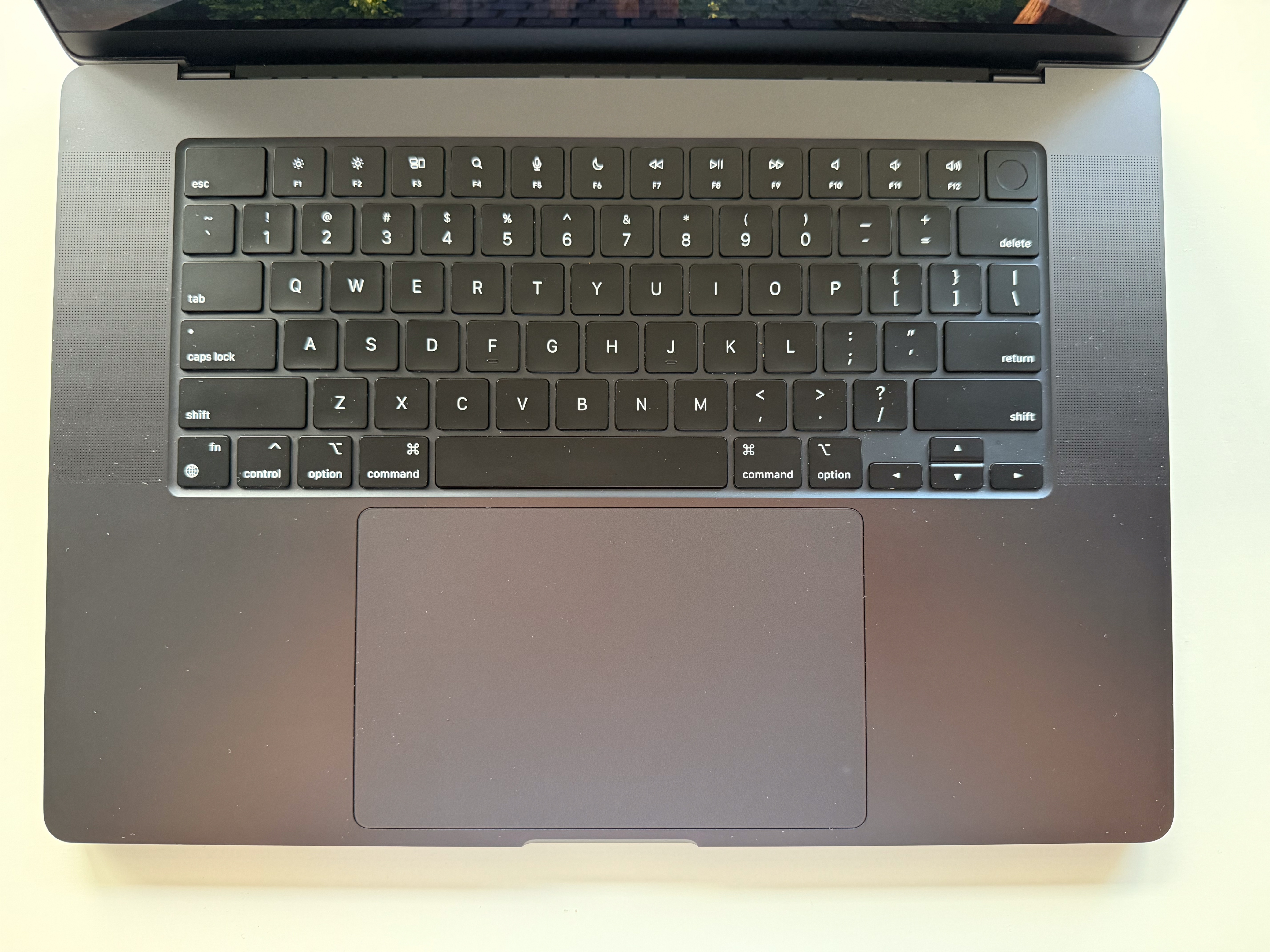 PRISTINE DECKED OUT 16-INCH M3 MAX MACBOOK PRO — 1TB/64GB RAM - photo 3