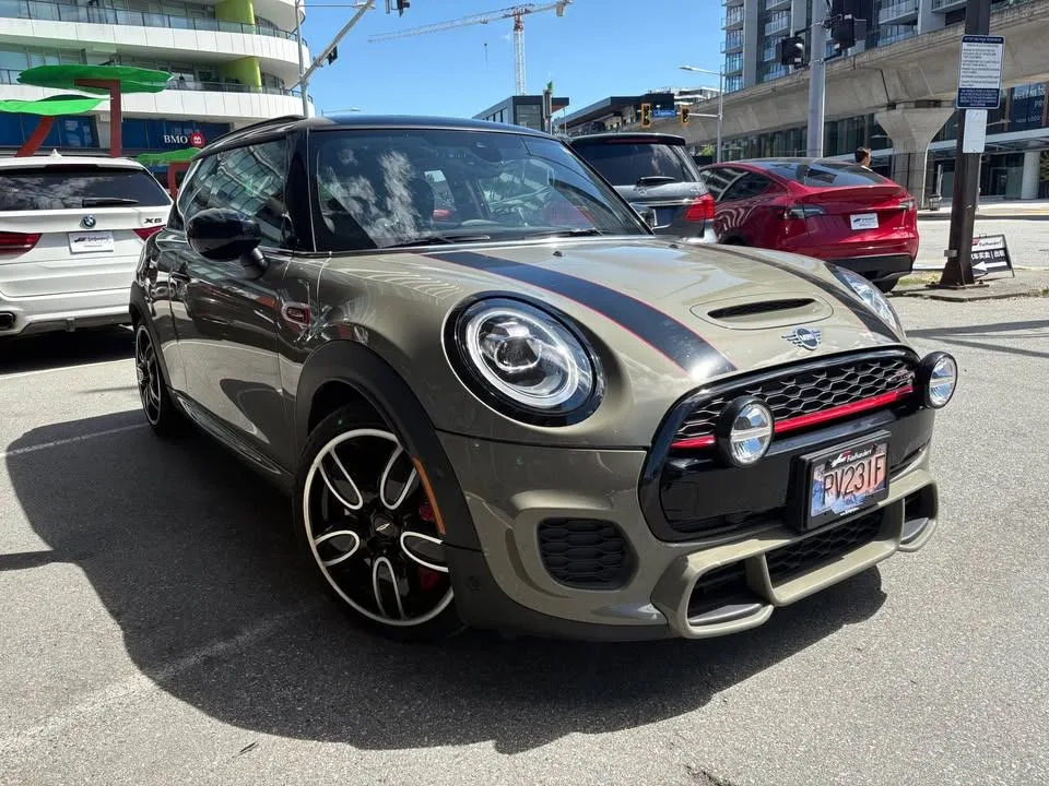 2021 MINI Cooper JCW thumbnail