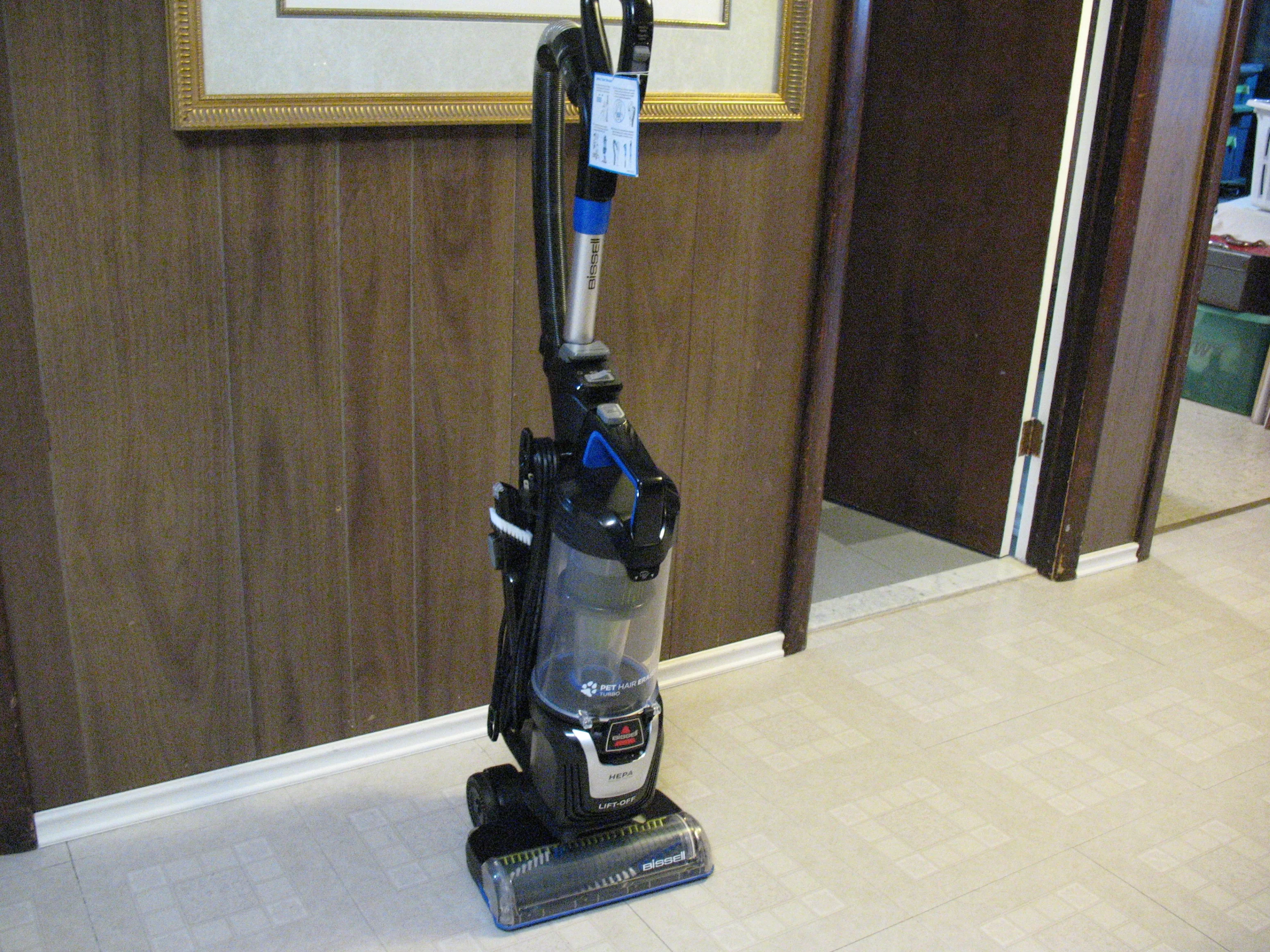 PET DELUXE, Portable Cleaner/Auto Detailer, BRAND NEW thumbnail