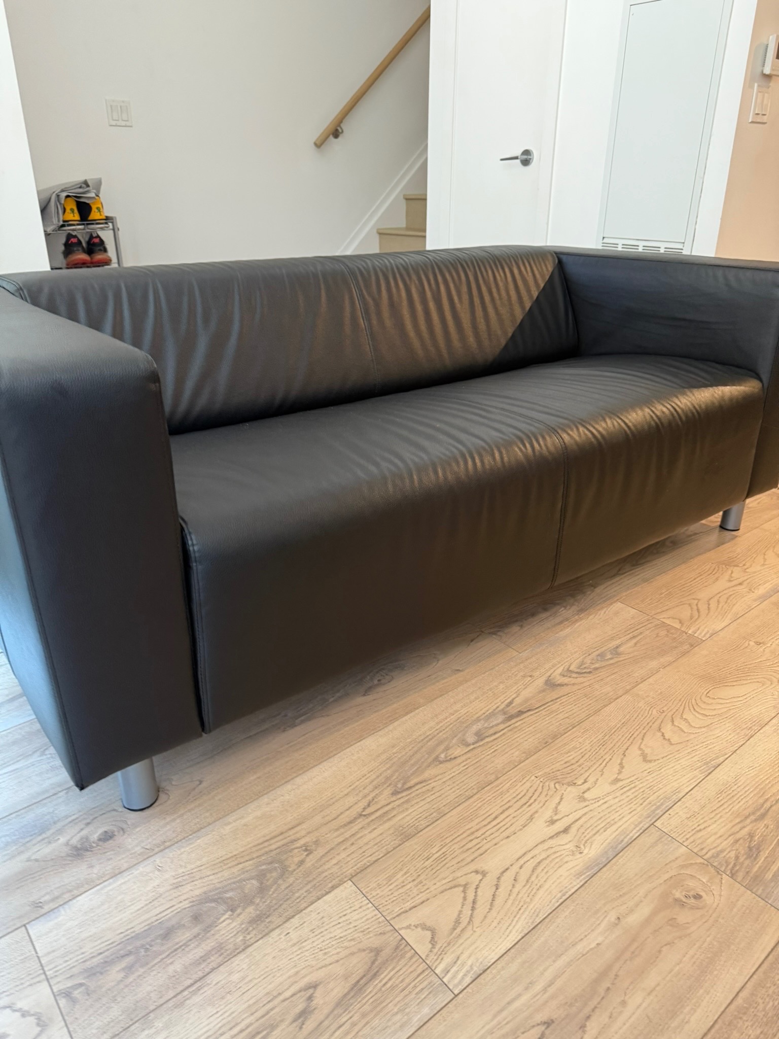 IKEA KLIPPAN Sofa - photo 4