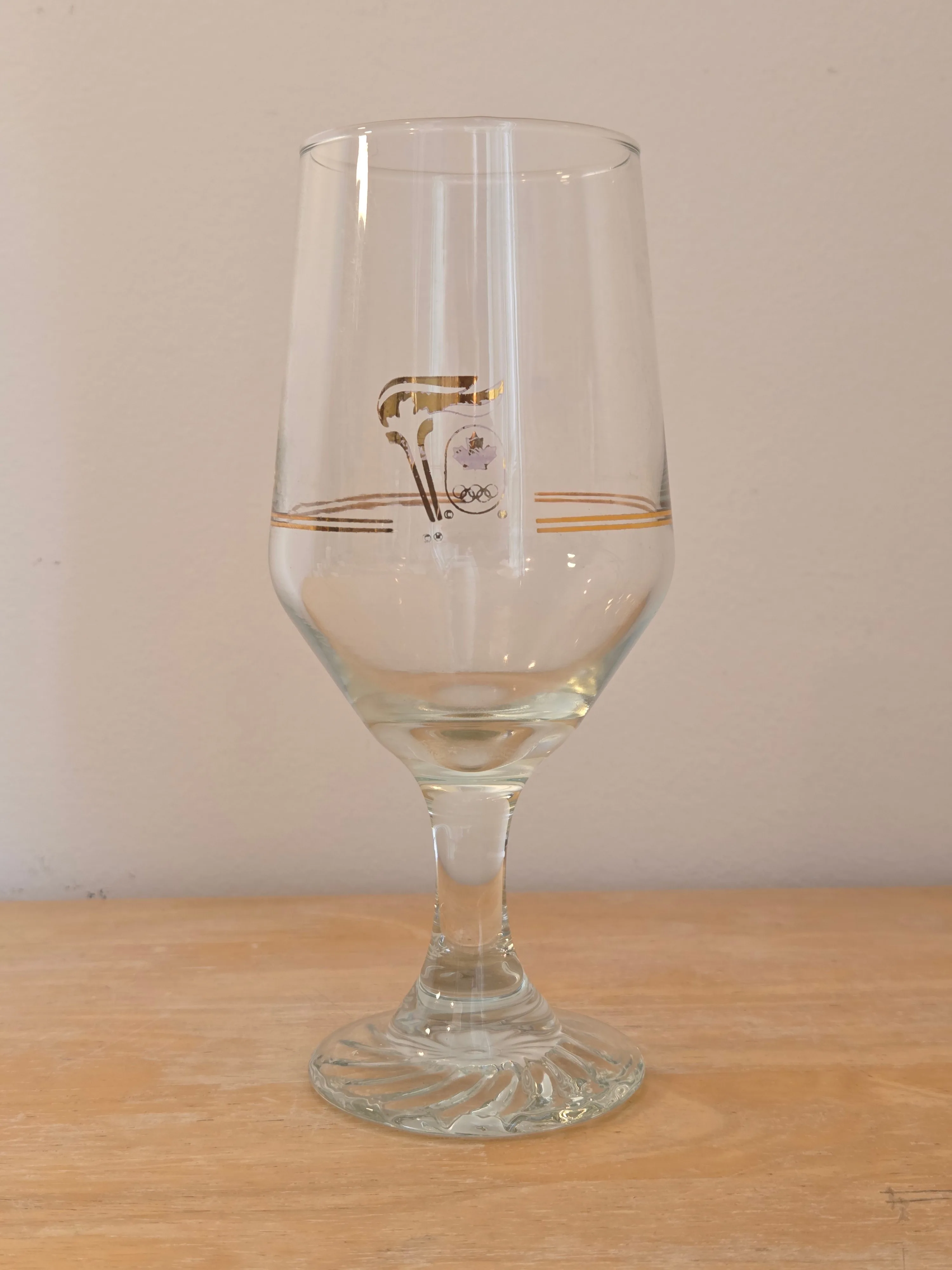 1988 Calgary Olympics Glass with Gold Design thumbnail