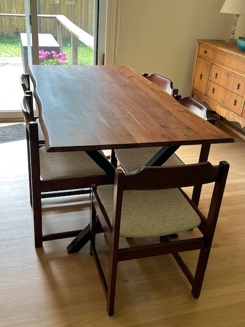 Dining Room table and 5 chairs - photo 2