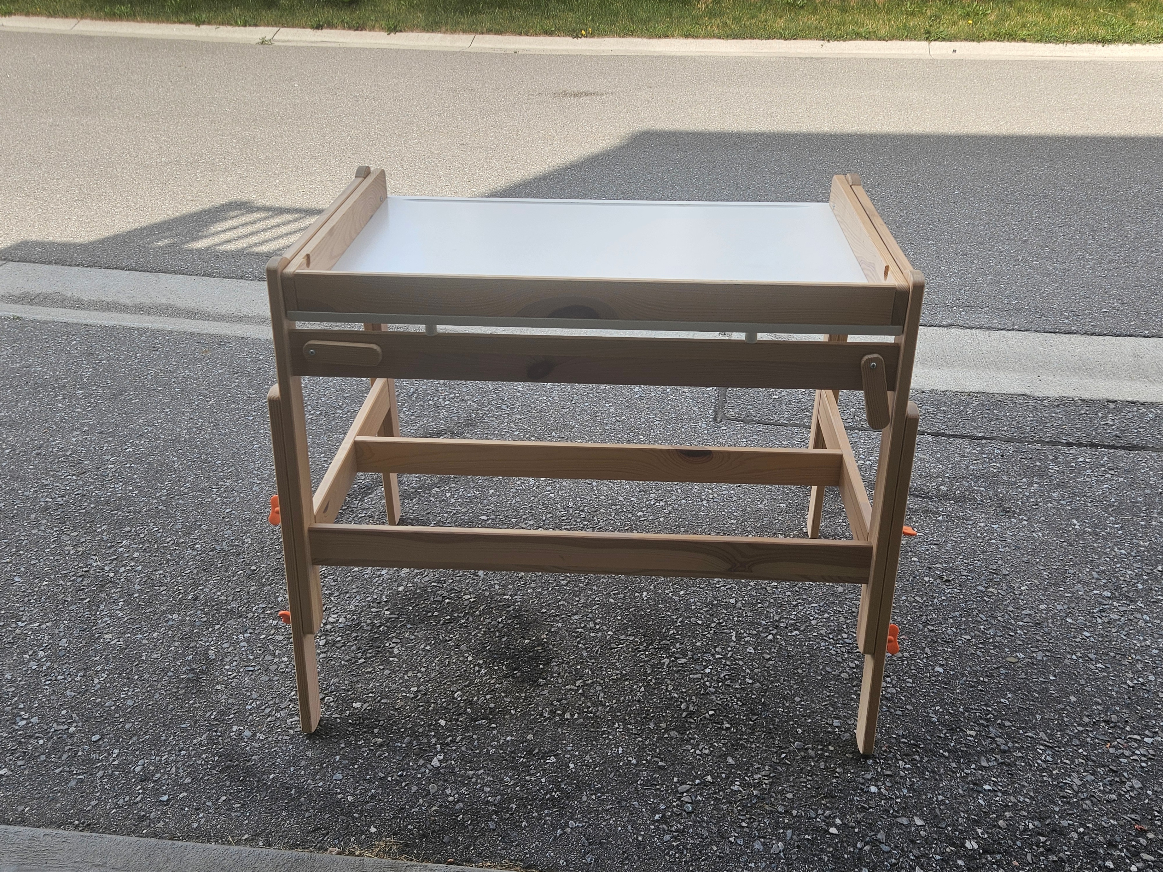 IKEA FliSAT Children's Desk is better than IKEA As-is - photo 3