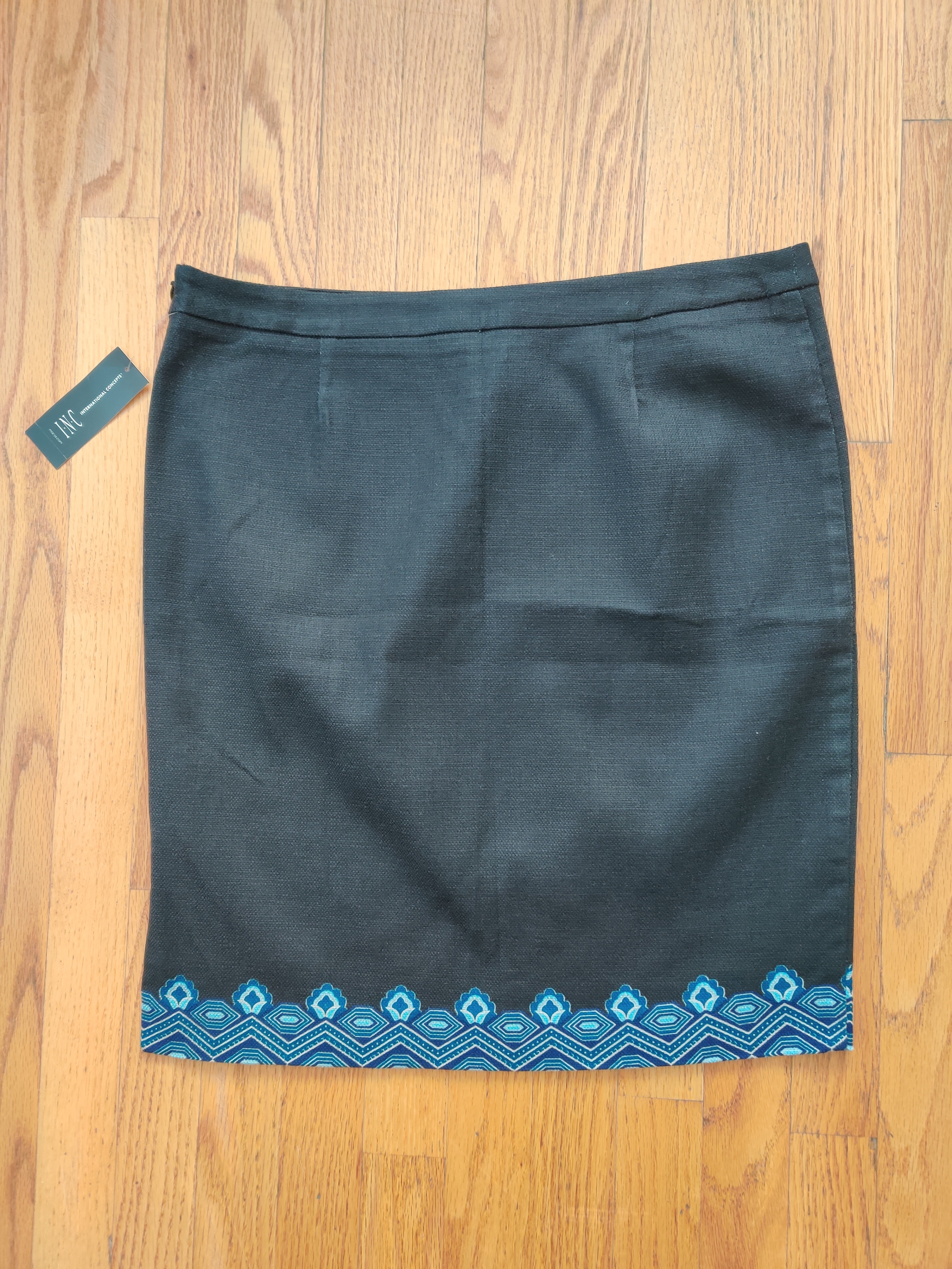 INC Classic Screen Print Skirt NWT Size 12 - photo 2