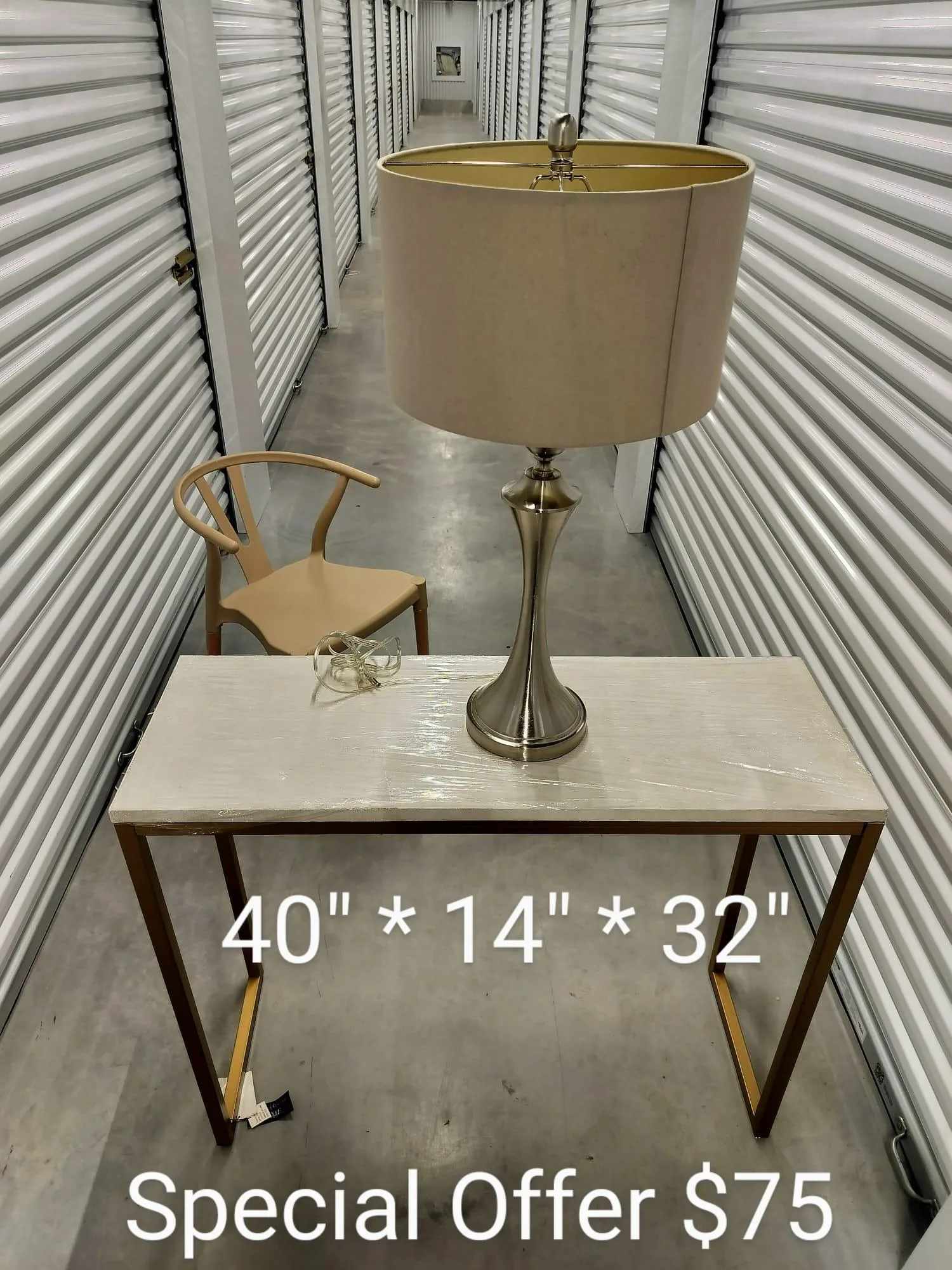 Side table with table lamp thumbnail