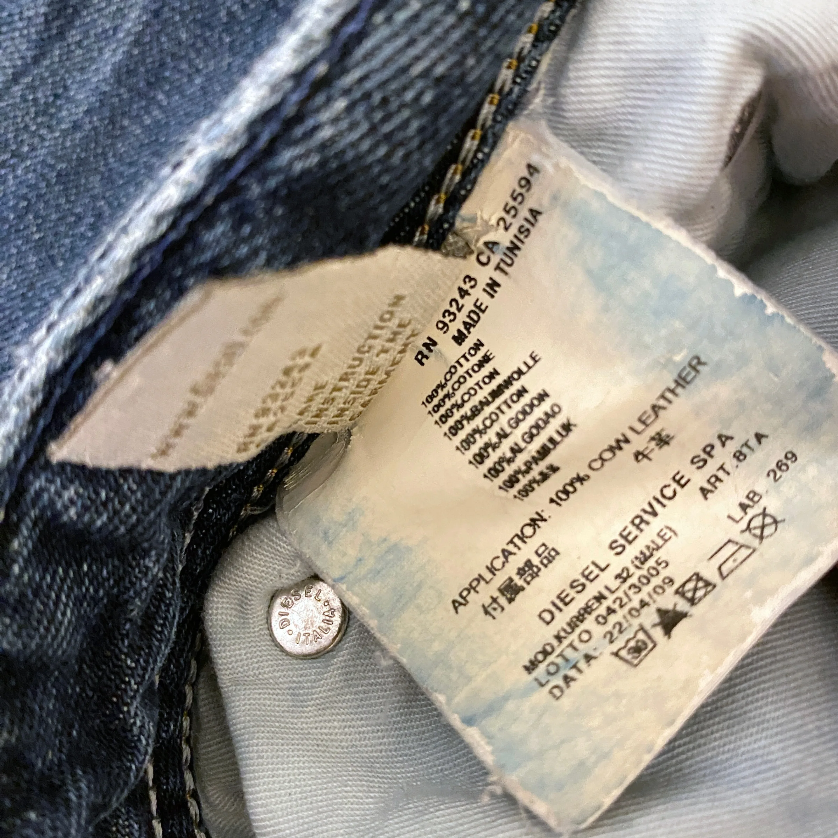 Diesel - vintage KURREN distressed boot cut jeans (2009) 34 x 32 image indicator(5)