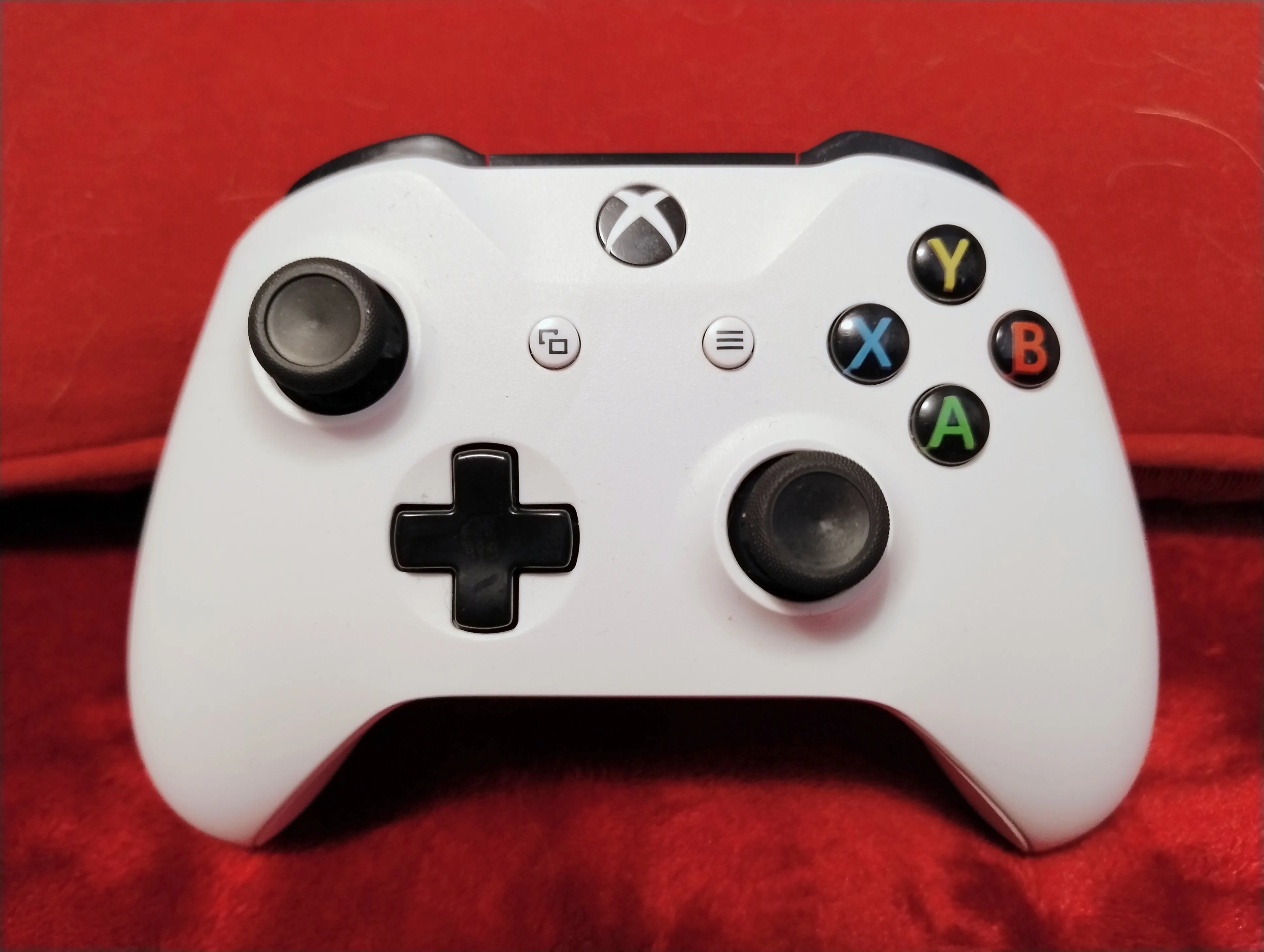 Xbox One Controller - White $30 thumbnail