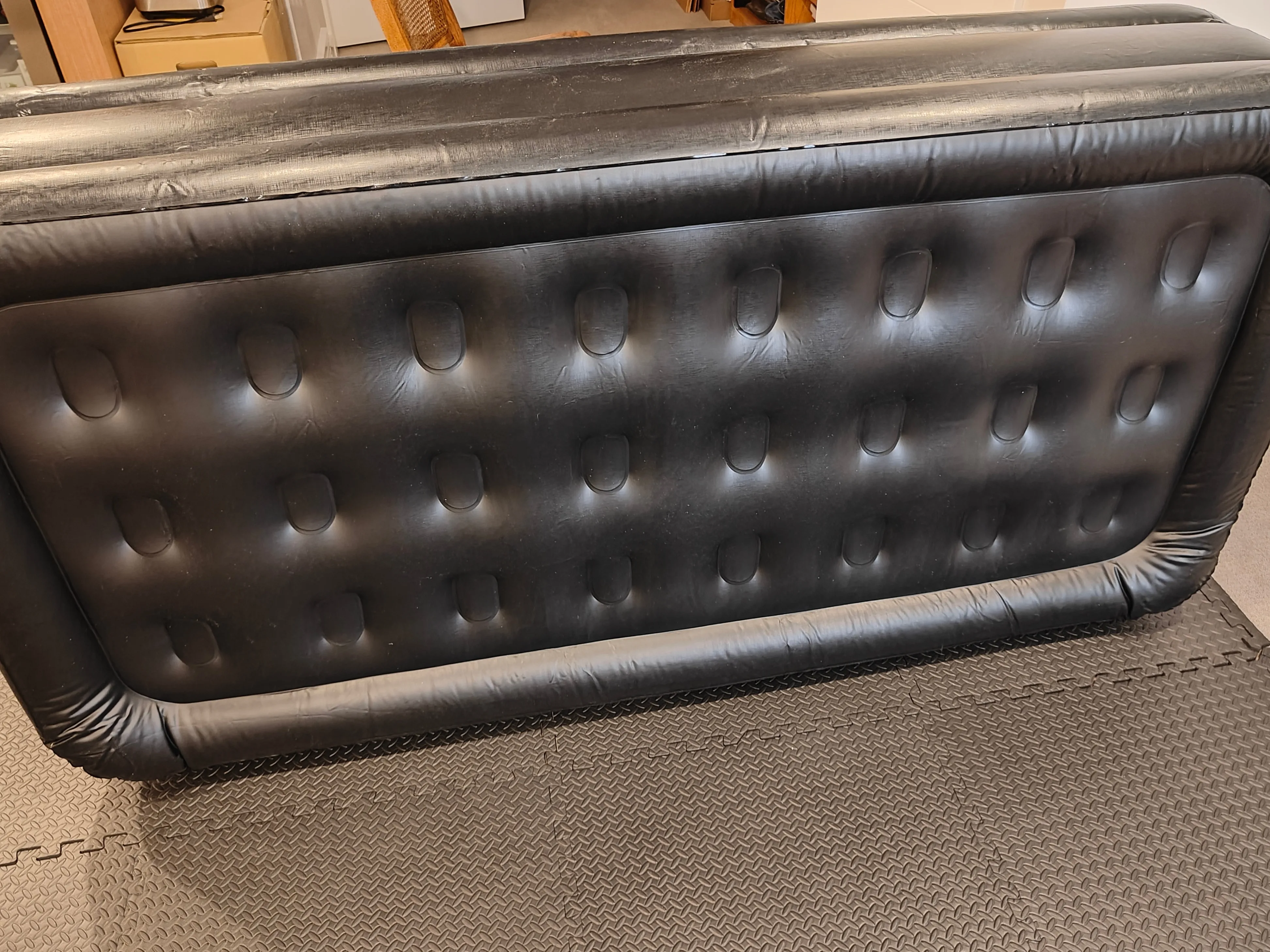 Indoor Twin Double-High Inflatable Air Mattress w/ Built-In Pump image indicator(8)