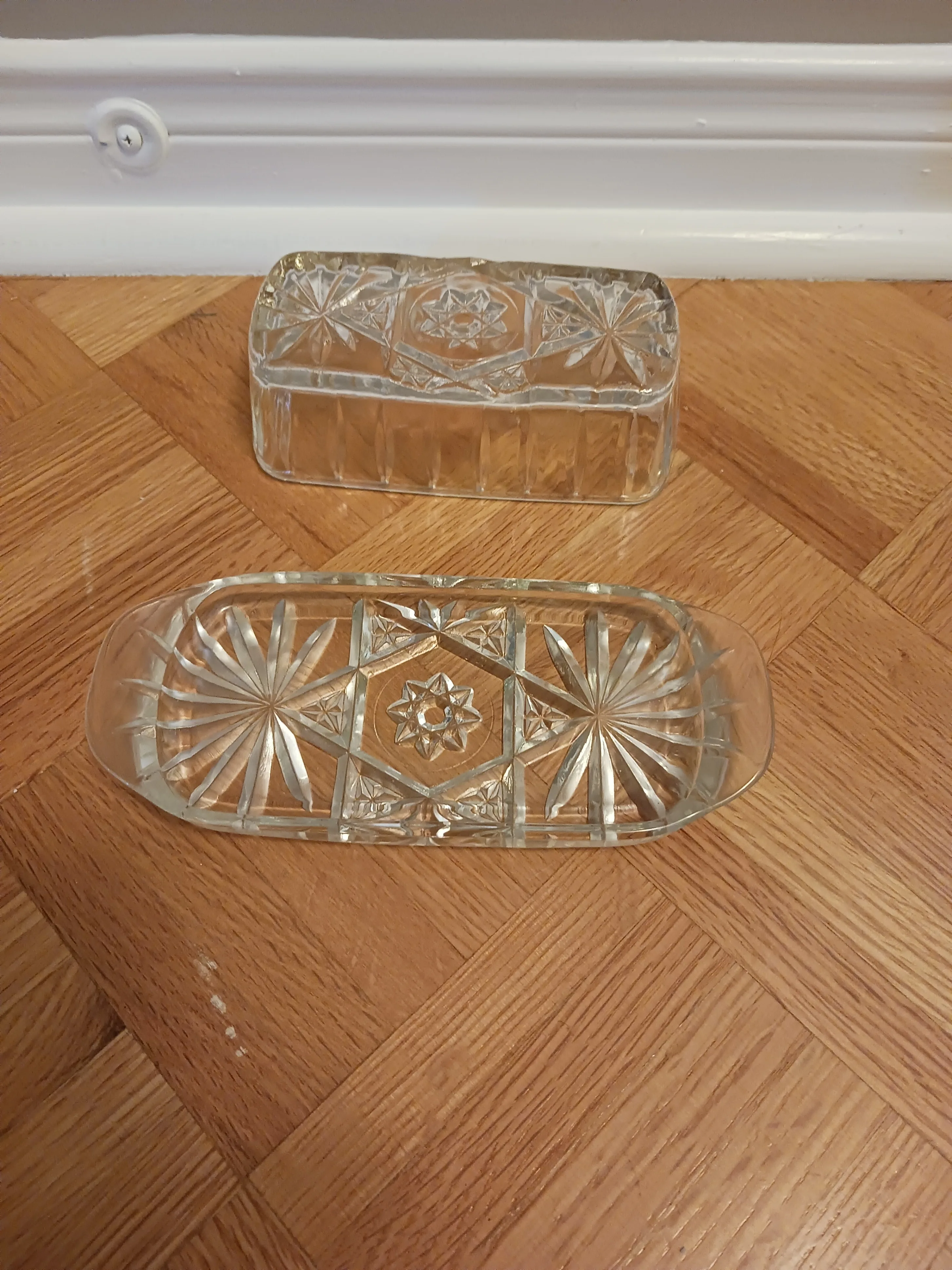 vintage crystal butter dish 5 1/4 x 2 1/4 inside thumbnail