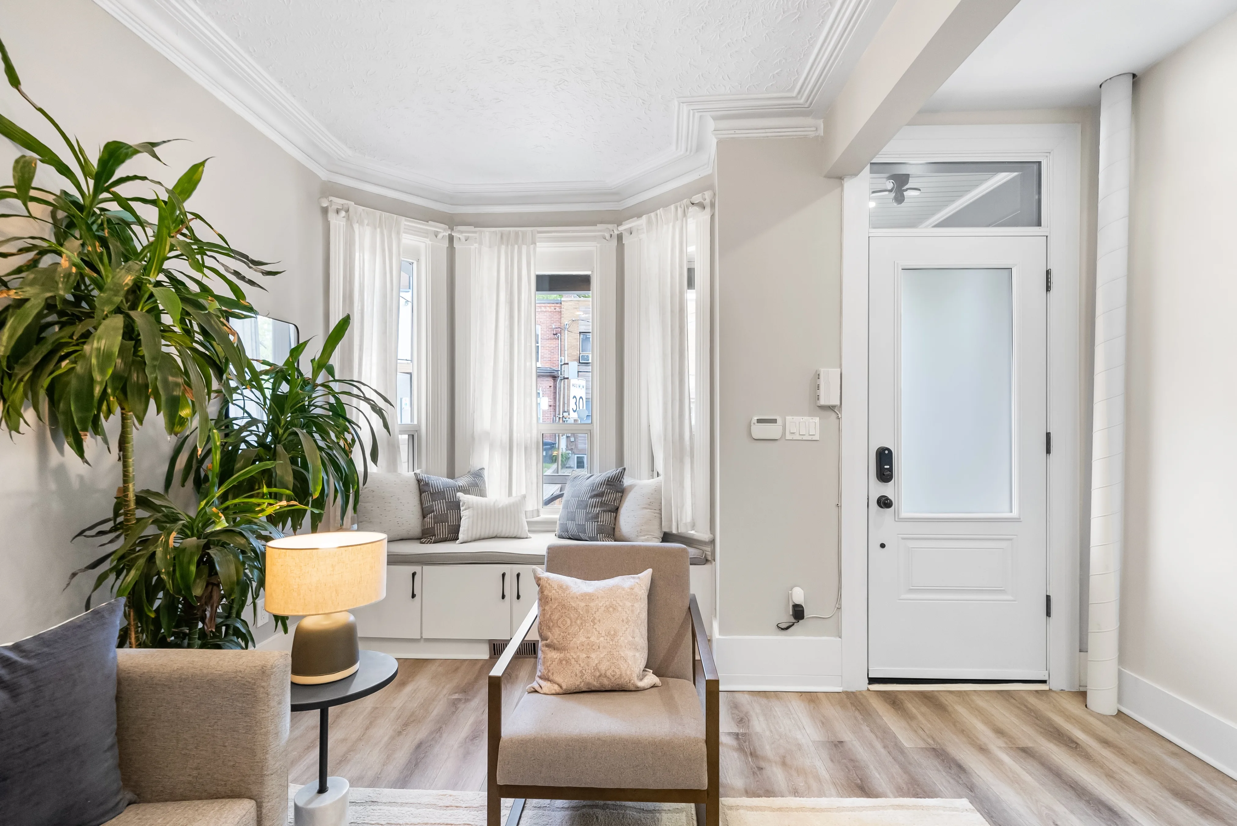 Large Sectional Sofa & Armchair - Modern Style, Great Price! image indicator(3)