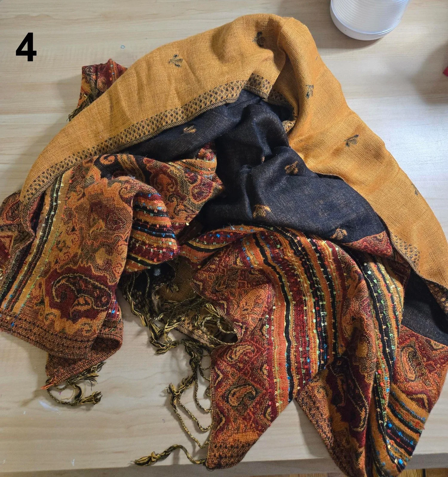 4 Accessory Scarves image indicator(5)