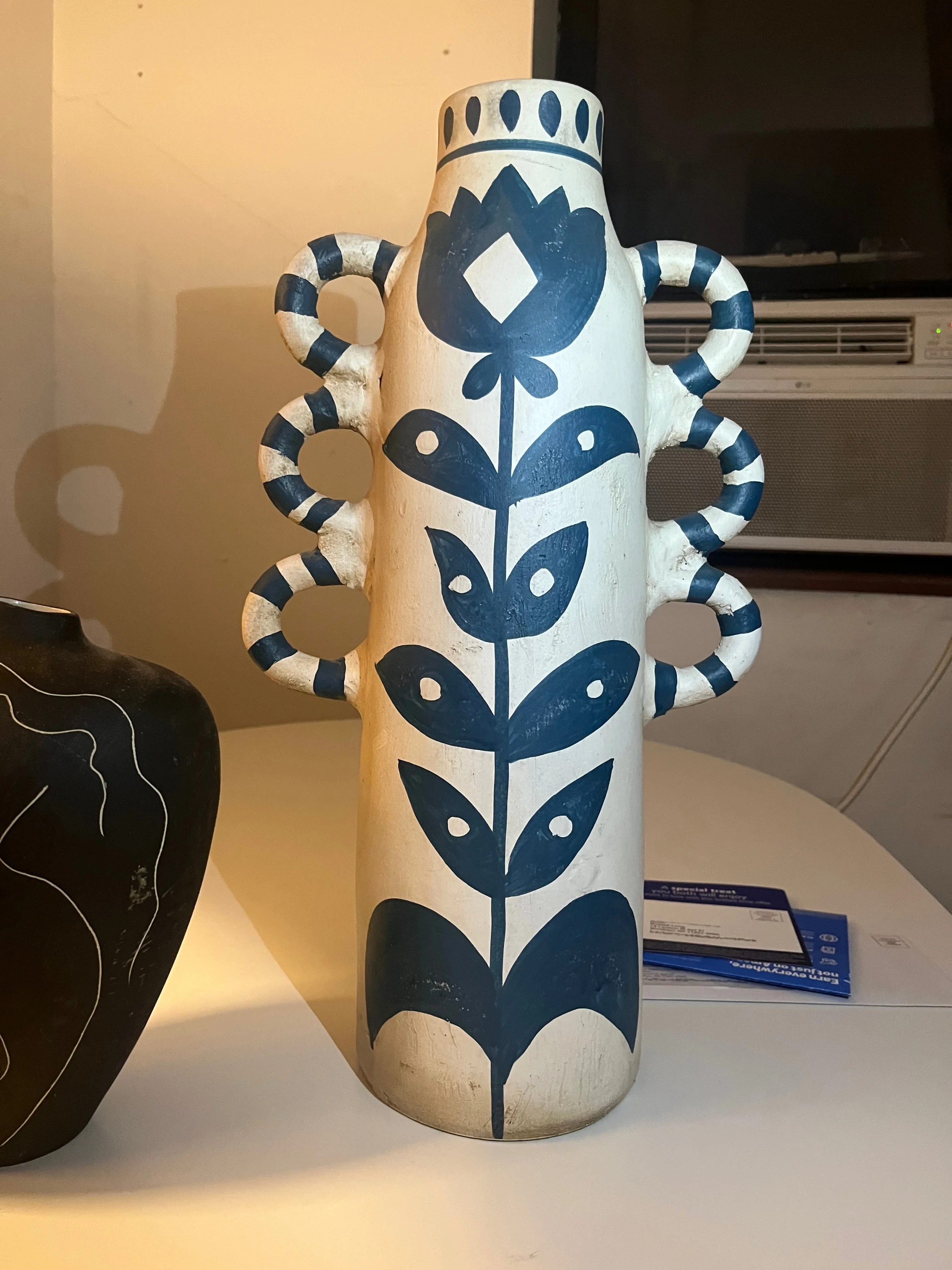 Ceraminc Vase from Anthropologie thumbnail