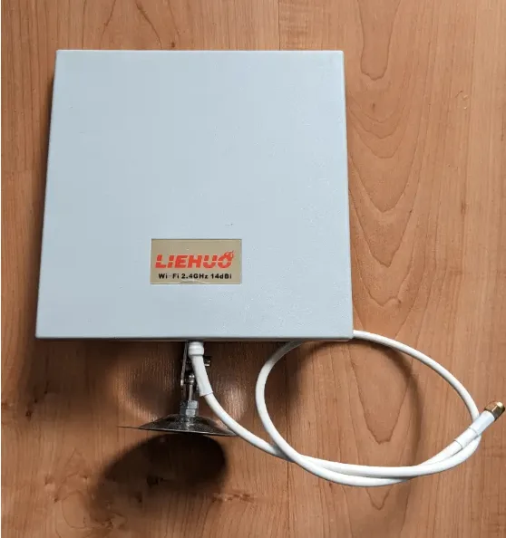 2.4ghz Wifi 14 dBI signal booster antenna (Read AD details) $20 thumbnail