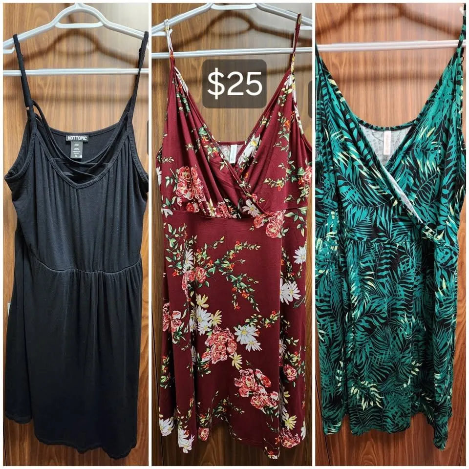 Bundle 3 spaghetti strap dresses thumbnail