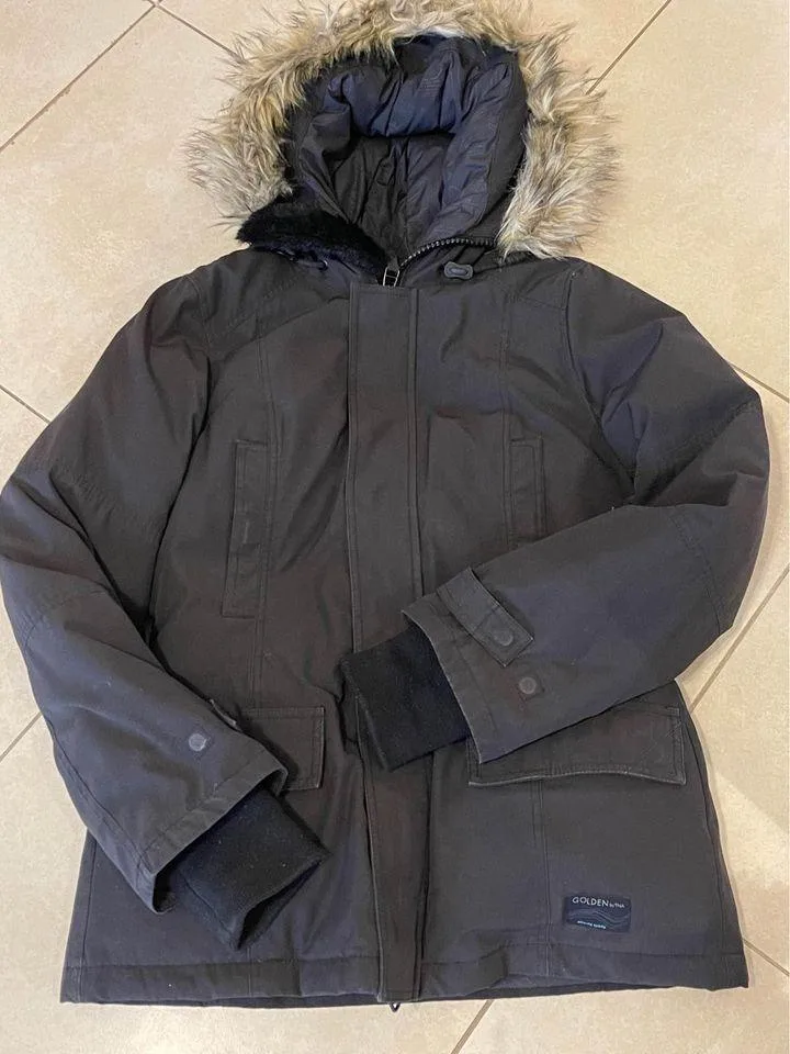 ARITZIA/ TNA Larsen parka Ladies size Large, Great condition! thumbnail