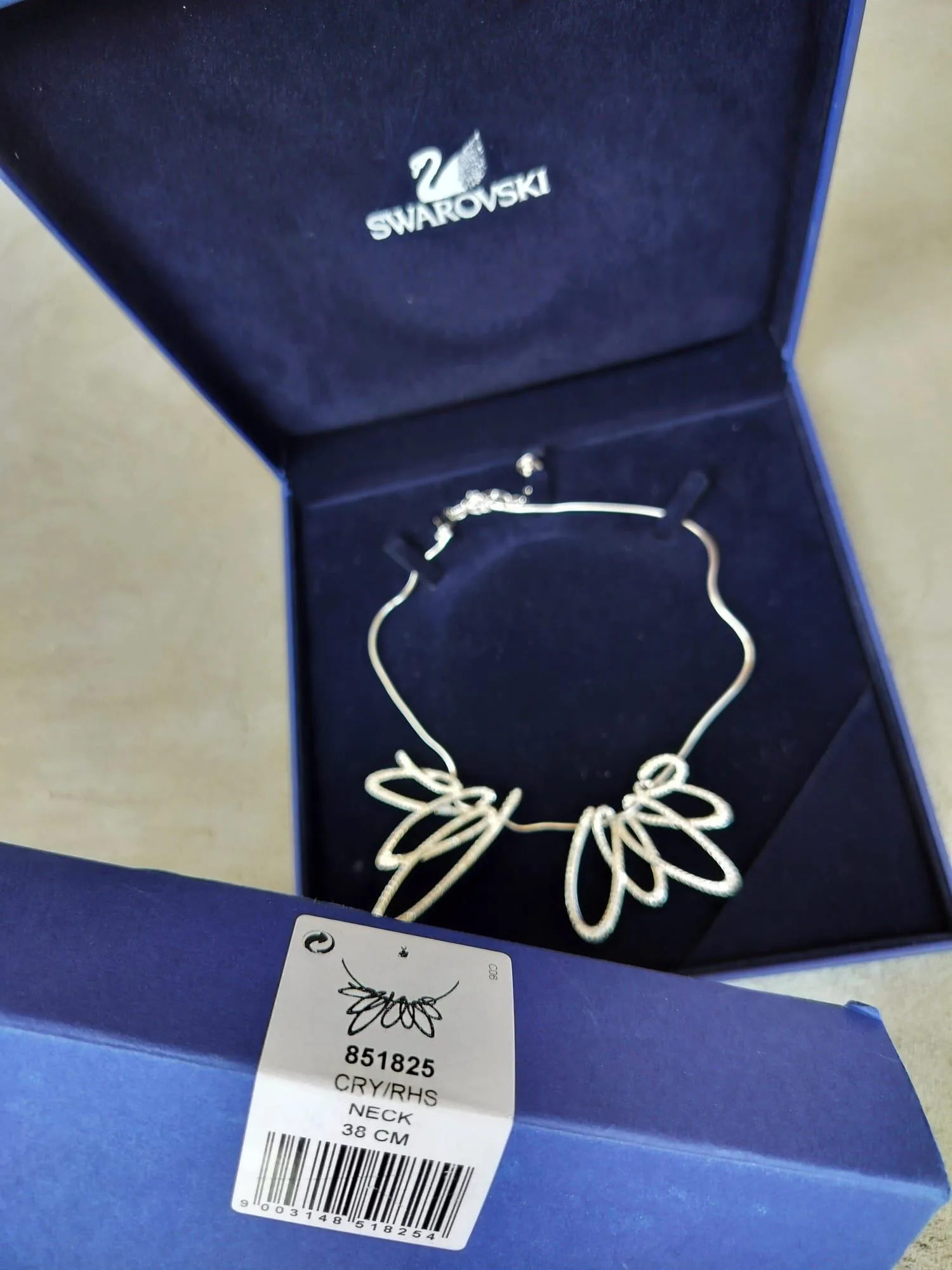 Swarovski 38cm necklace thumbnail