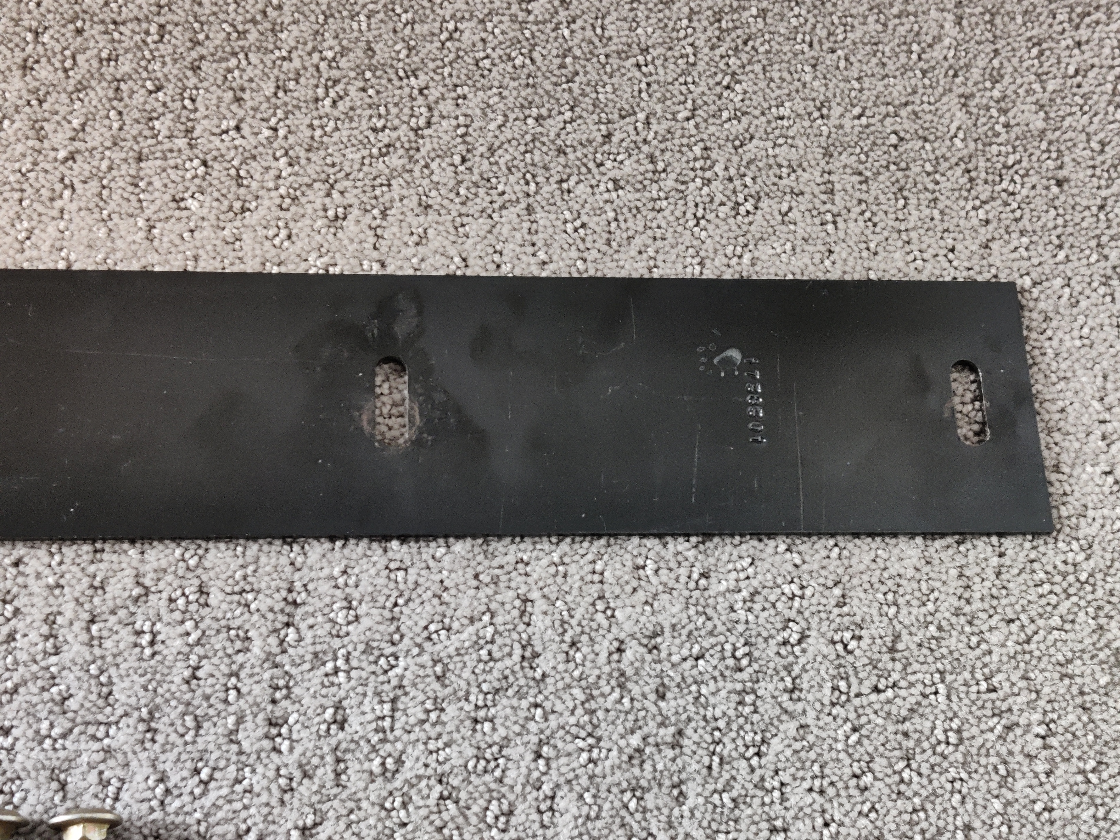 Snowblower / Snow Throwers - OEM 24" Blade Scraper Bar - 1738301 - photo 4