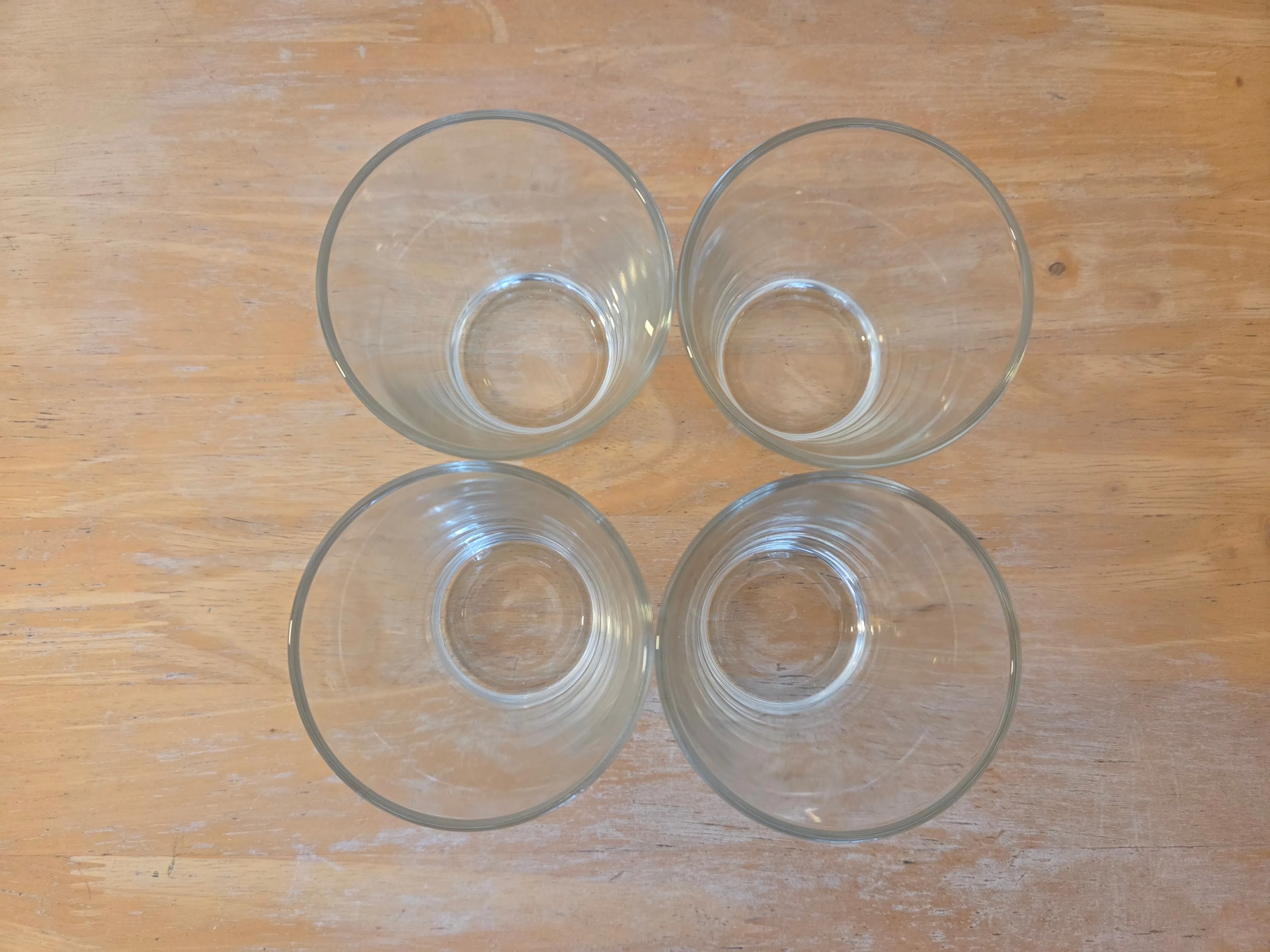 Set of 4 Clear Glass Tumblers image indicator(3)