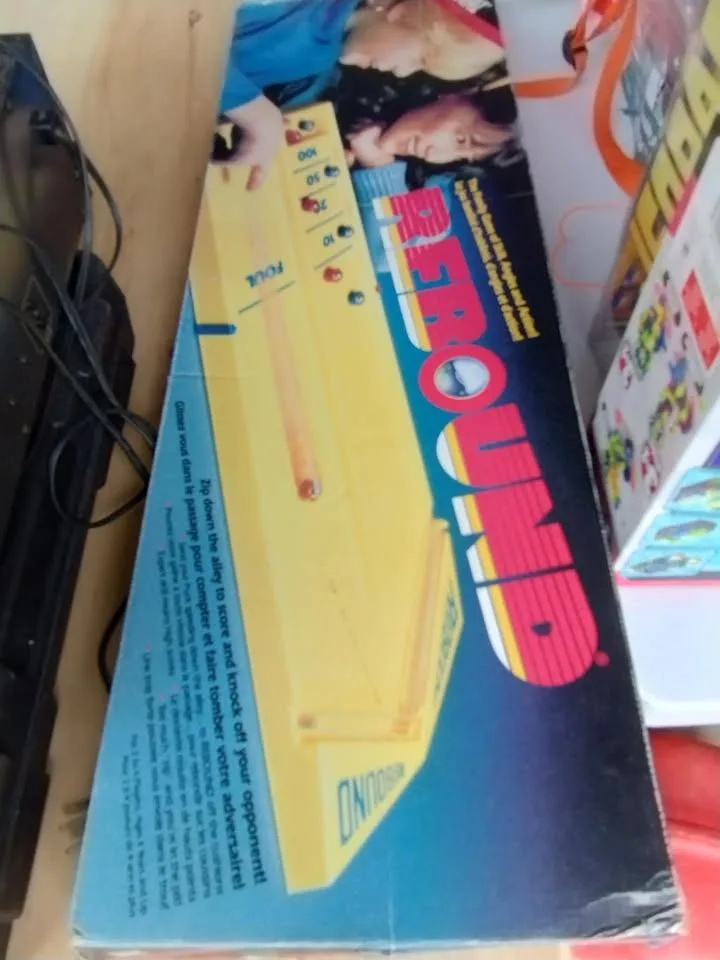 80's Ideal Rebound Game Comes w/Box and All Pieces thumbnail