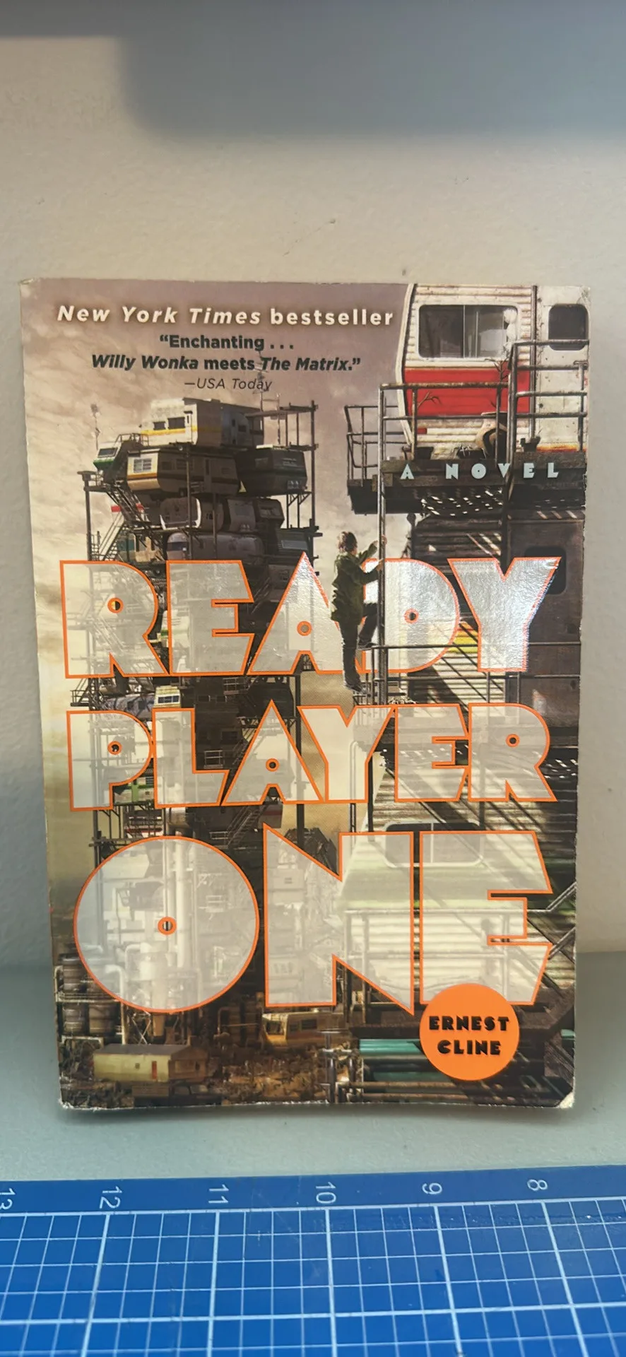 Scifi Novel - Ready Player One - Ernest Cline thumbnail