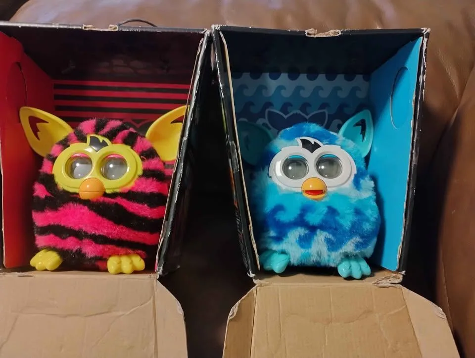 Set of 2 - 2013 Hasbro Furby Boom! Pink & Black & Blue Furbies thumbnail