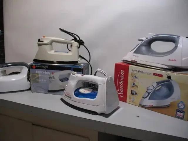 Clothes Irons and Ironing Board image indicator(4)