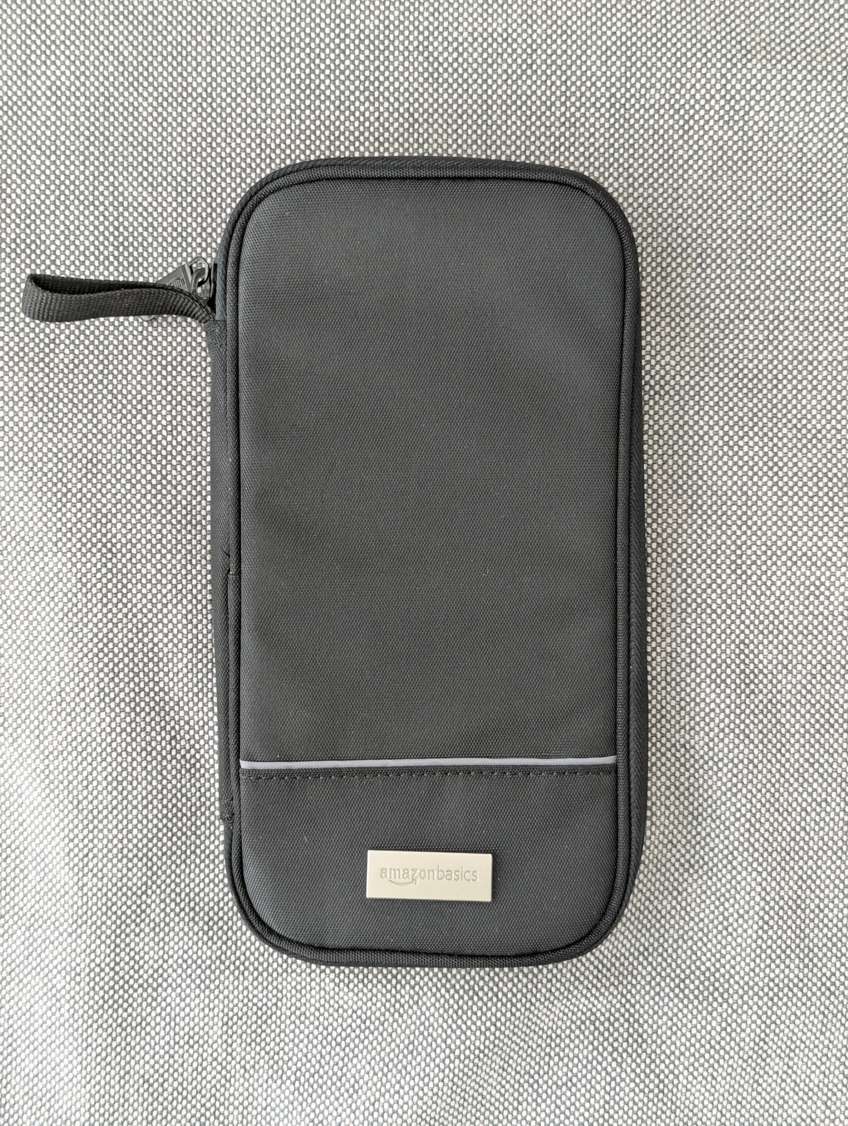 AmazonBasics Travel Organizer thumbnail