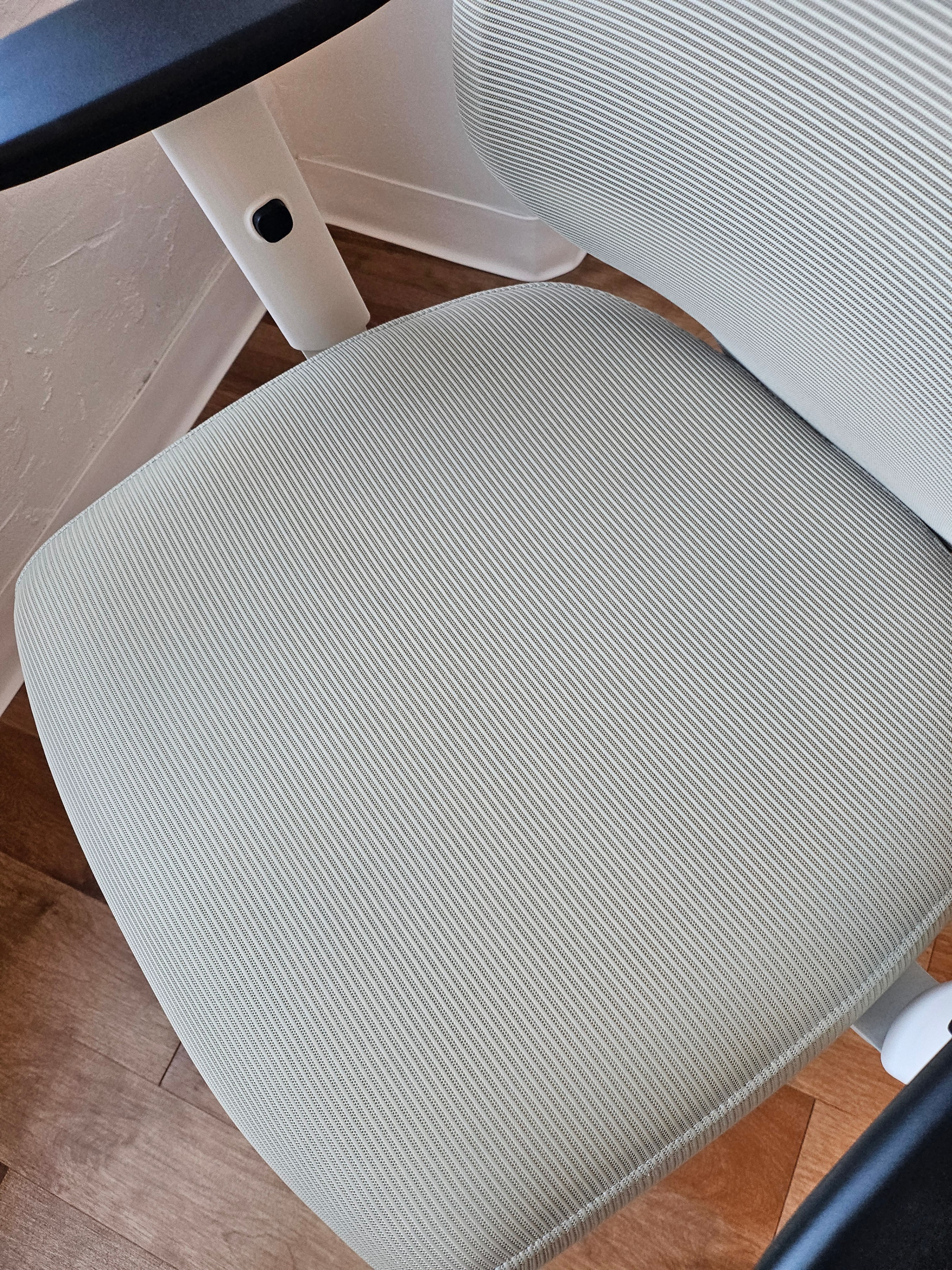 Office Chair - photo 2