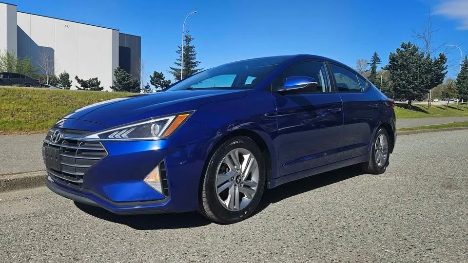 2020 Hyundai Elantra Value Edition, Rebuilt Title, 4 Cyl. 2.0L thumbnail
