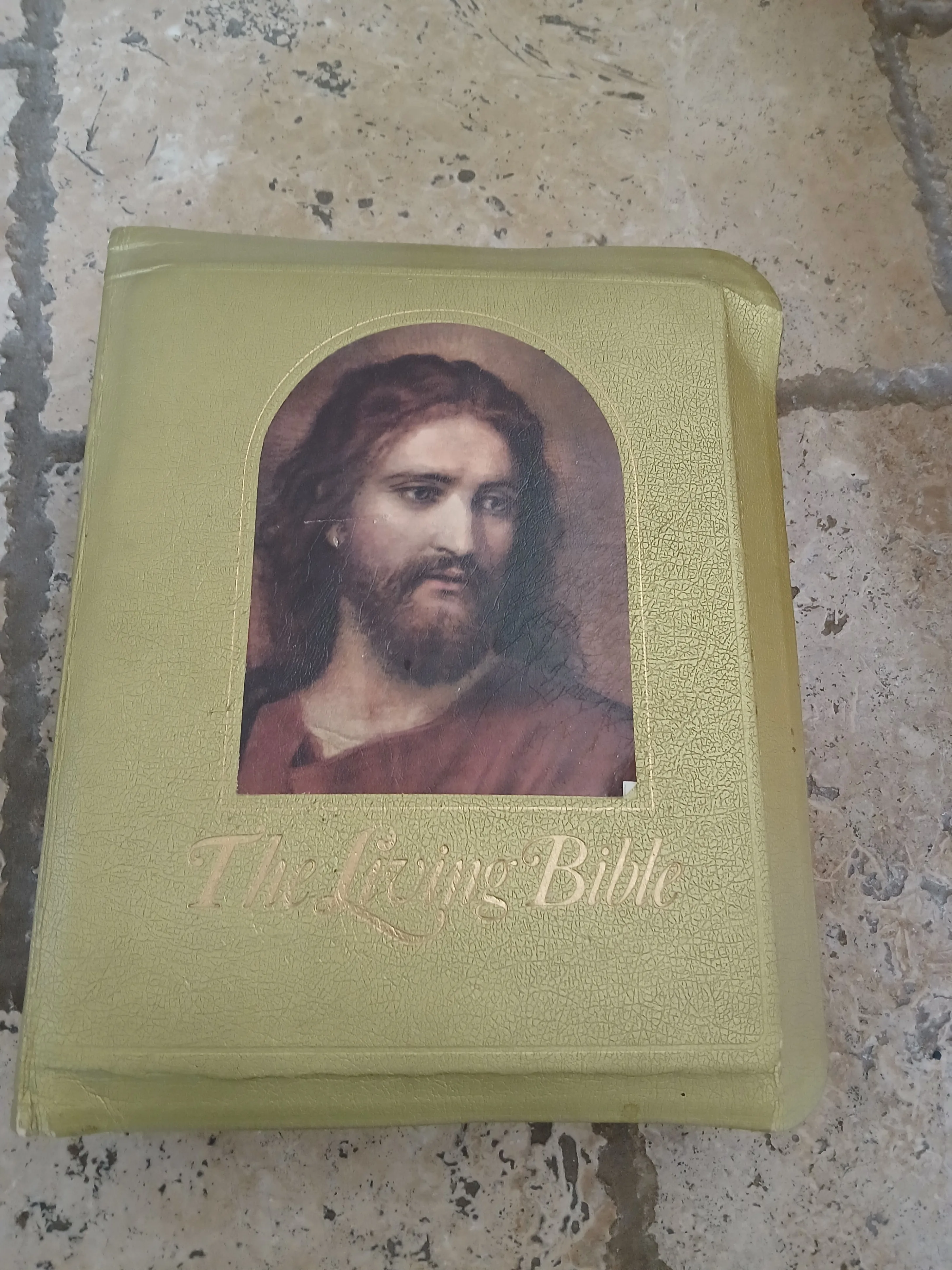 large - THE LIVING BIBLE - PARAPHRASED - 1973 pub by Tyndale thumbnail
