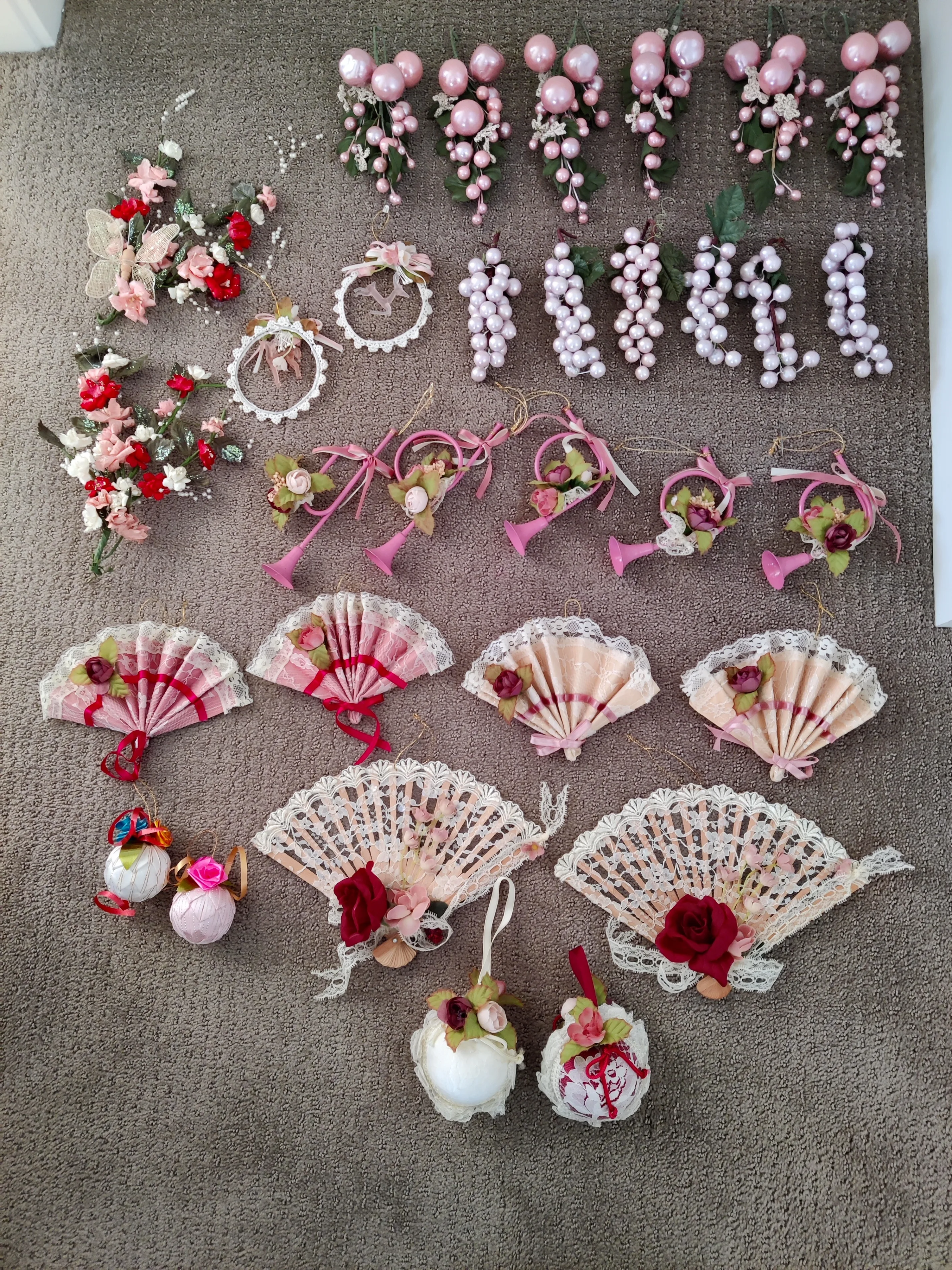 Fancy Christmas Tree Wedding Ornaments Decorations - 31 Pieces thumbnail