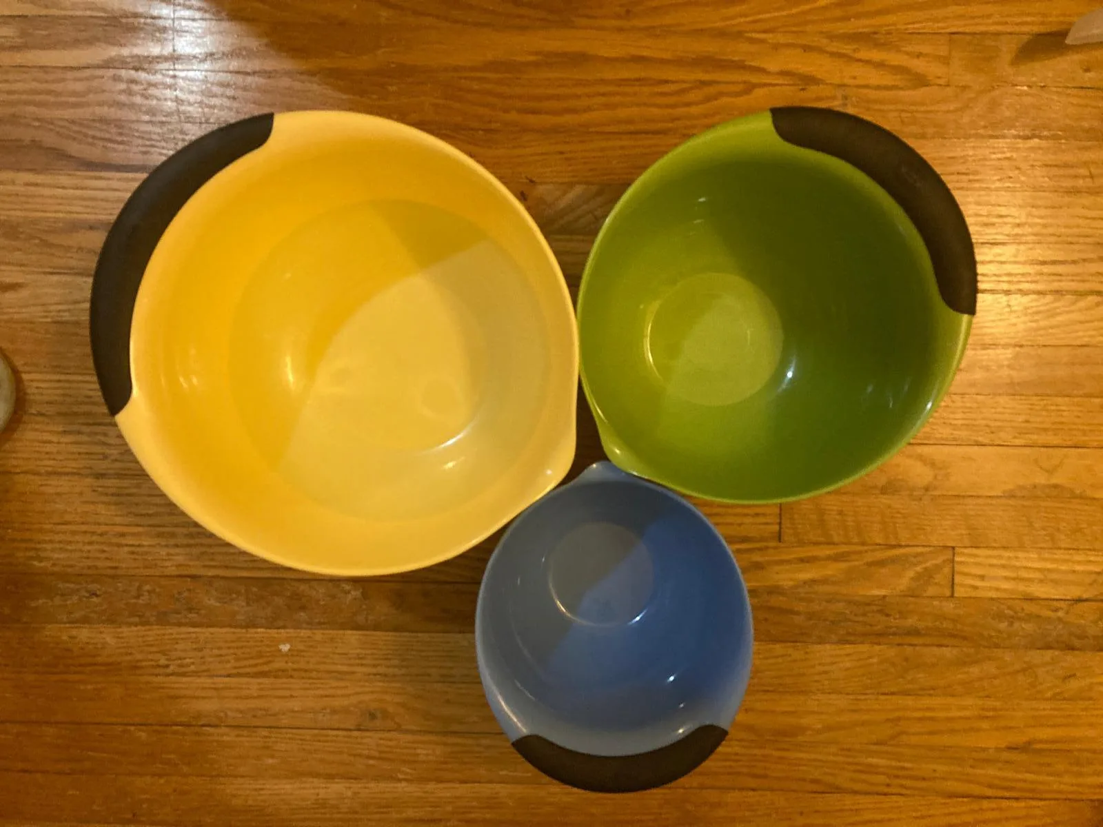 OXO Good Grips Mixing Bowl Set – 3 Sizes, Non-Slip, Easy Pour thumbnail