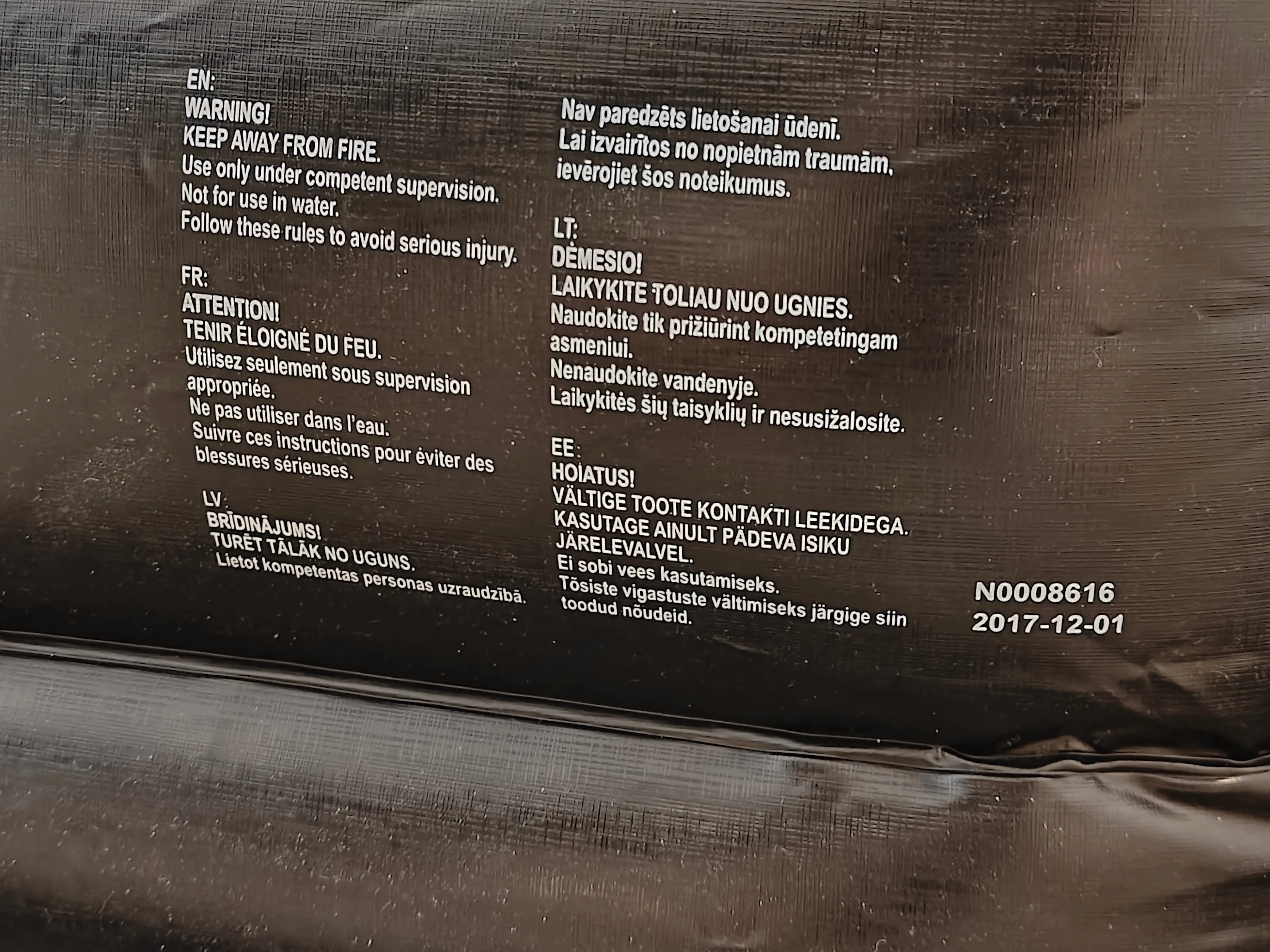 Indoor Twin Double-High Inflatable Air Mattress w/ Built-In Pump image indicator(4)