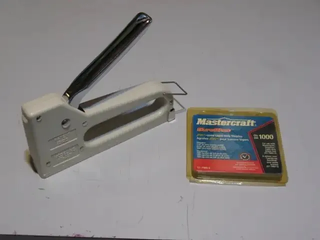 Light Duty and Heavy Duty Staplers thumbnail