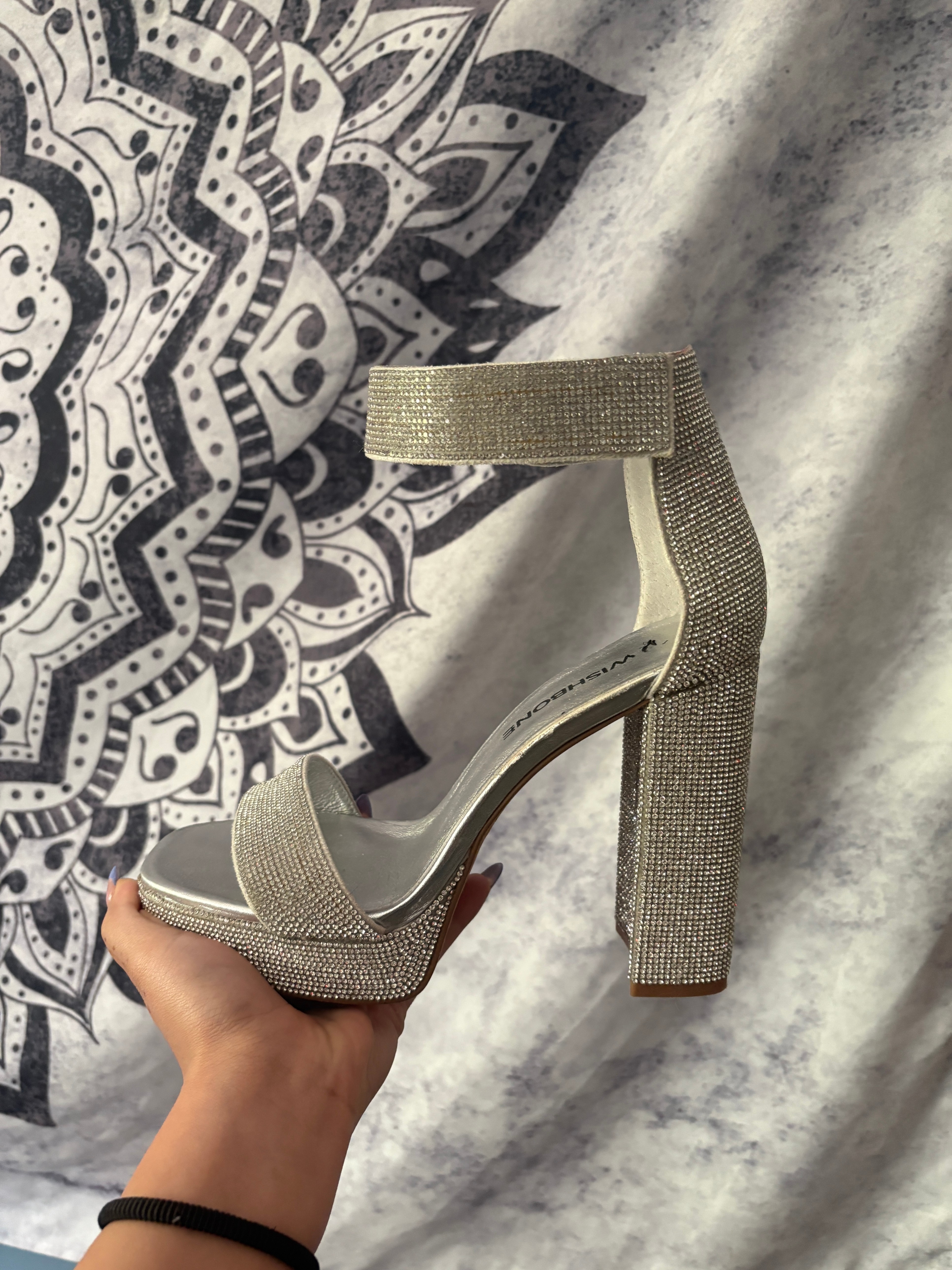 Wishbone Gina Silver Crystal Heels - size 8.5