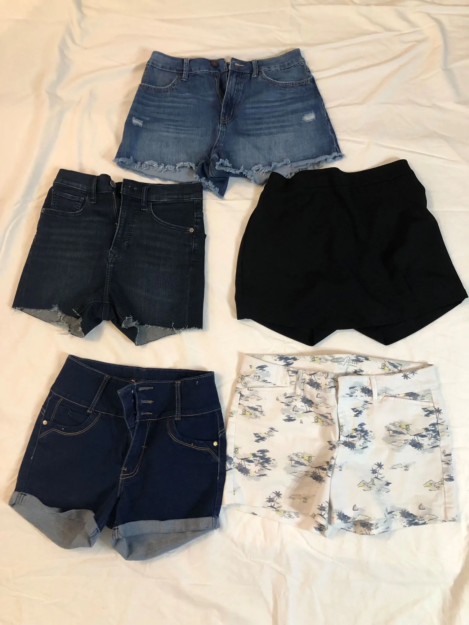 Women's Shorts thumbnail