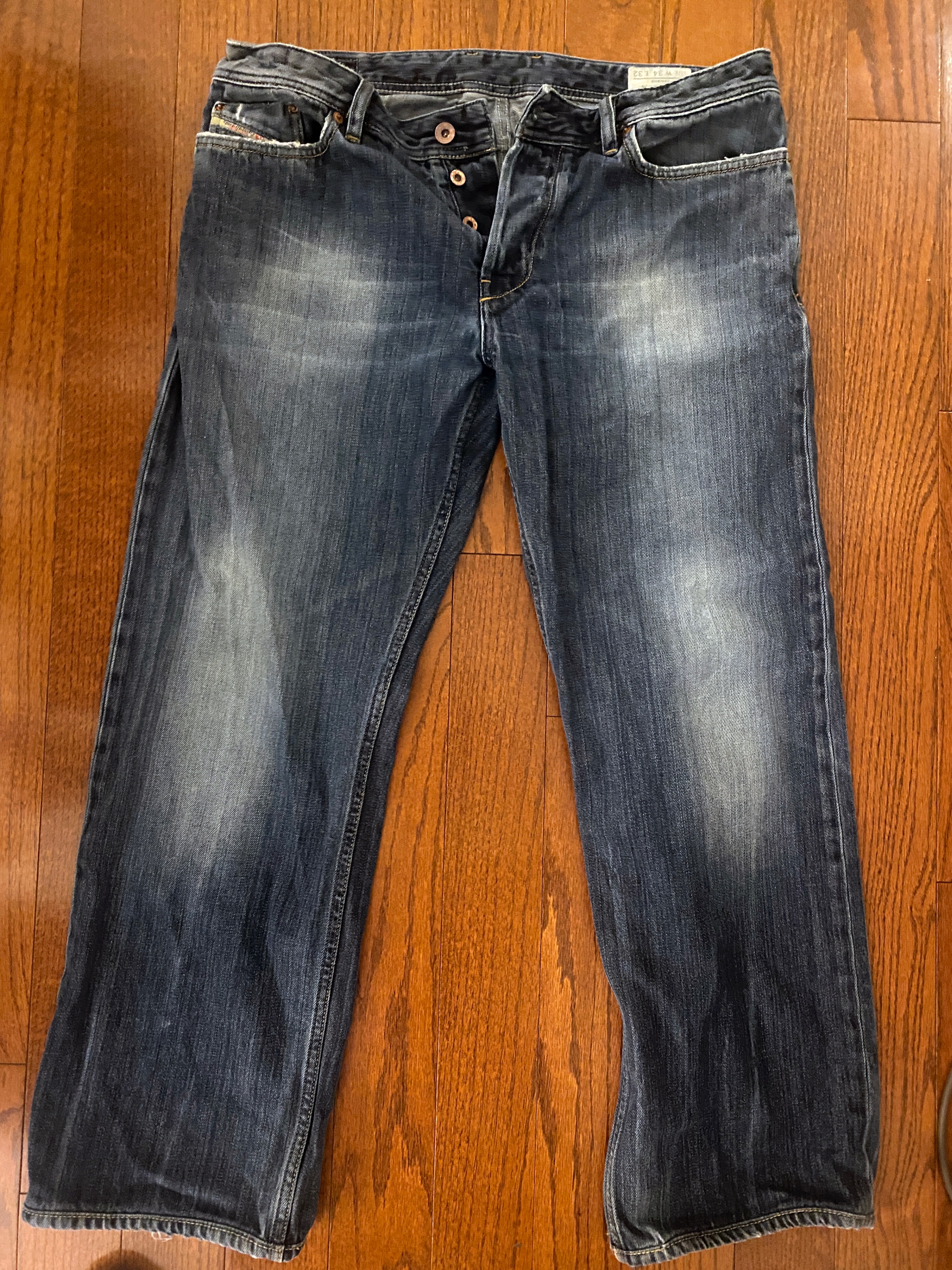 Diesel - vintage KURREN distressed boot cut jeans (2009) 34 x 32