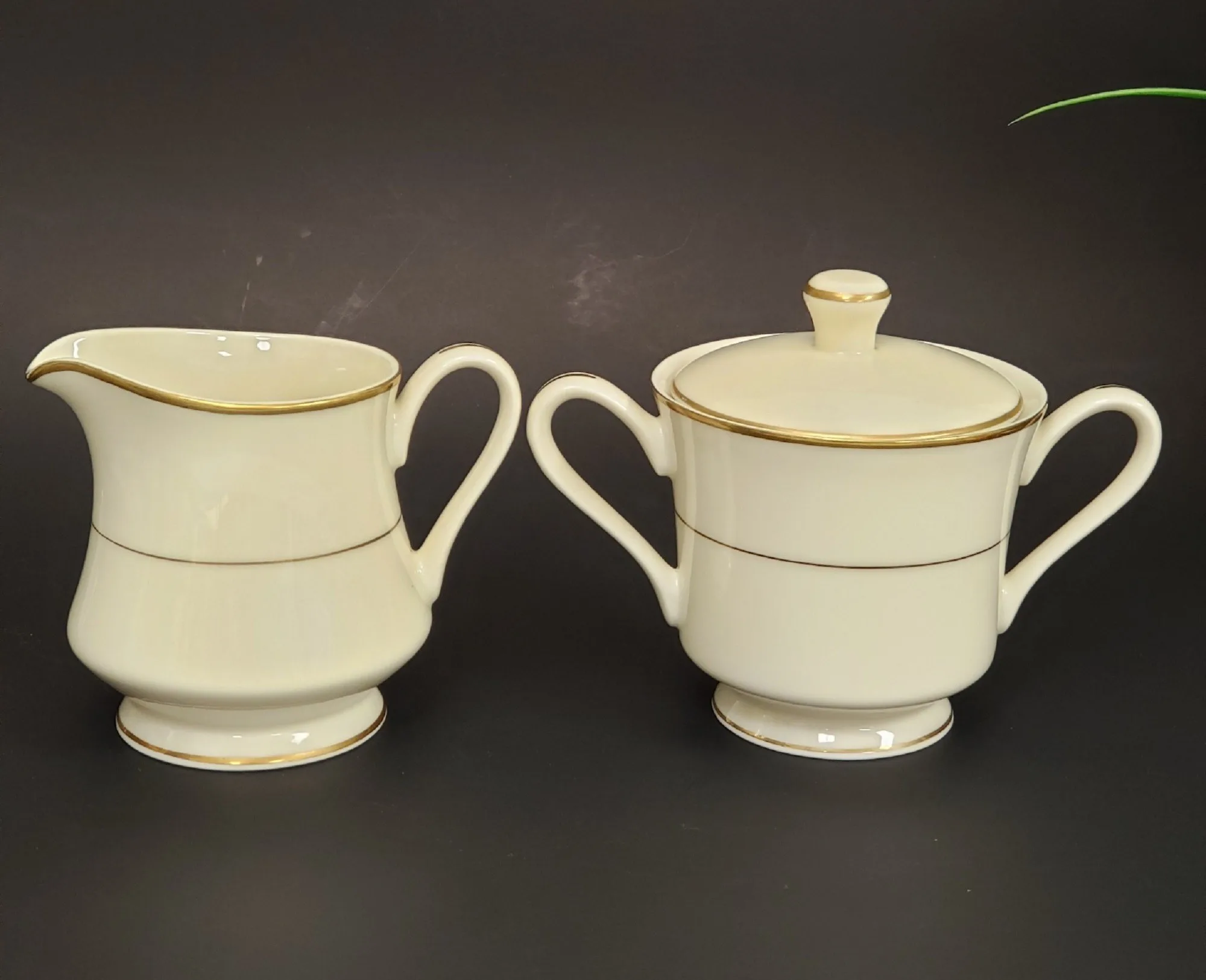 VTG ELEGANCE Porcelain by Sakura Japan Lidded Sugar Bowl thumbnail