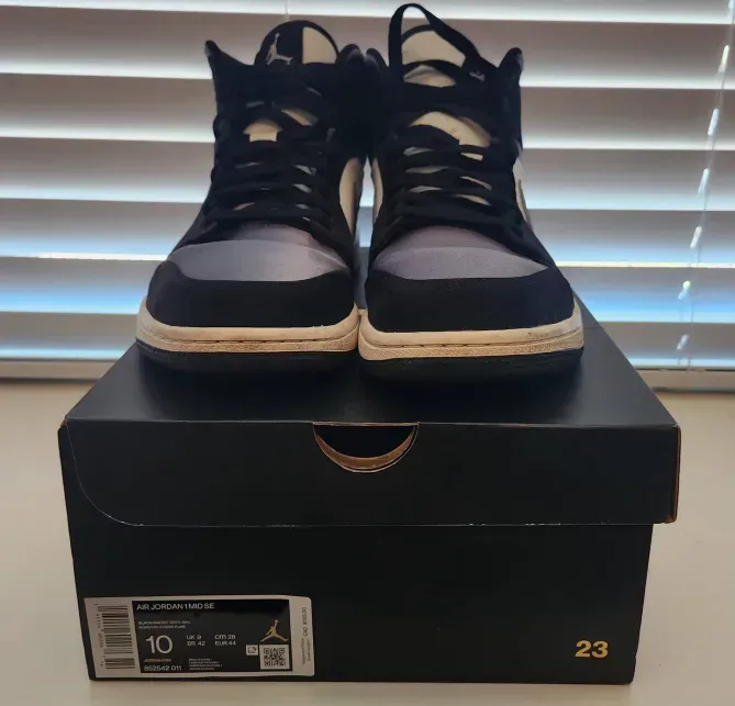 Air Jordan 1 Mid SE Satin Smoke Grey Toe [US SIZE 10] - photo 4