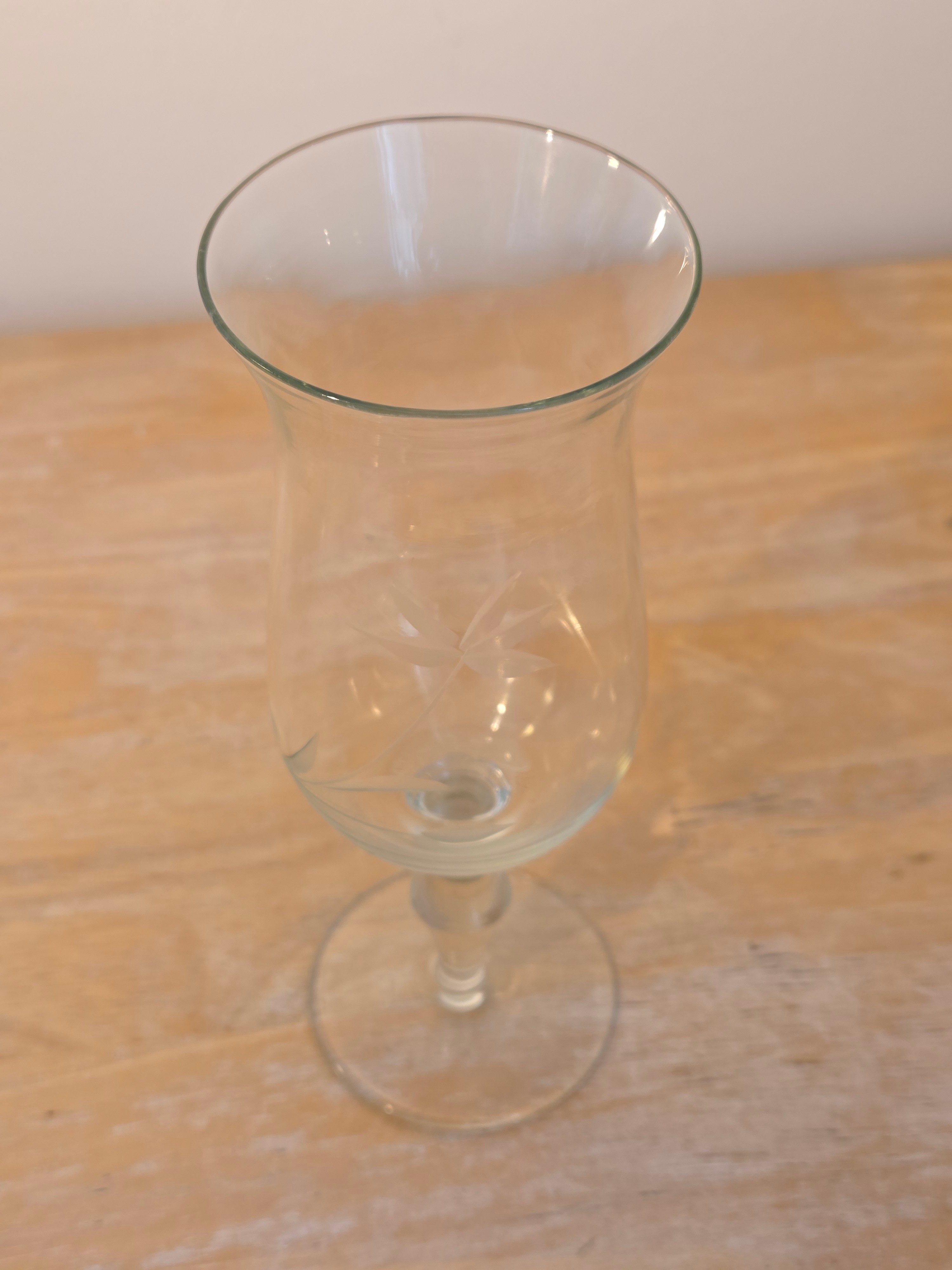 Vintage Hurricane Glass with Etched Flower Design - photo 3
