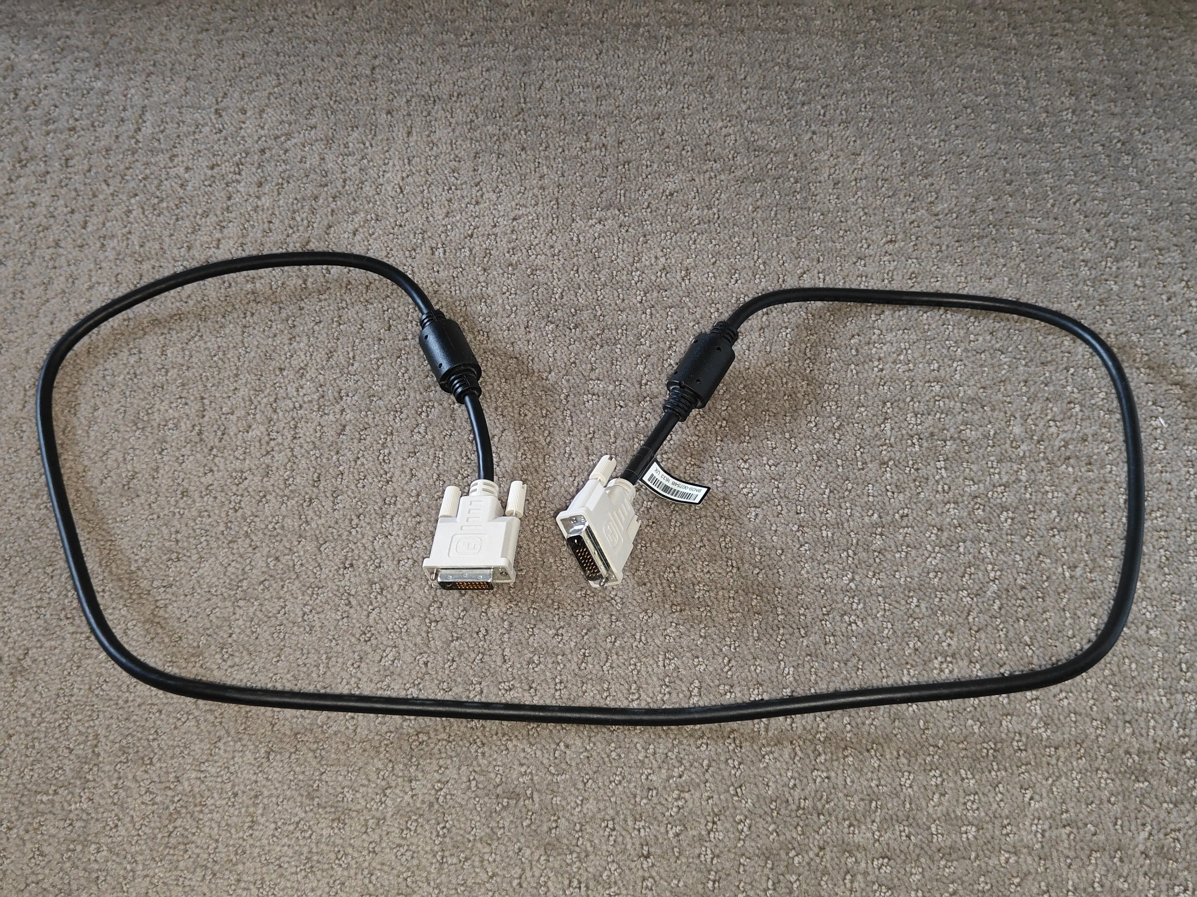 DVI to DVI Cable (24+1) - DVI-D to DVI-D Dual Link - 5 Feet thumbnail