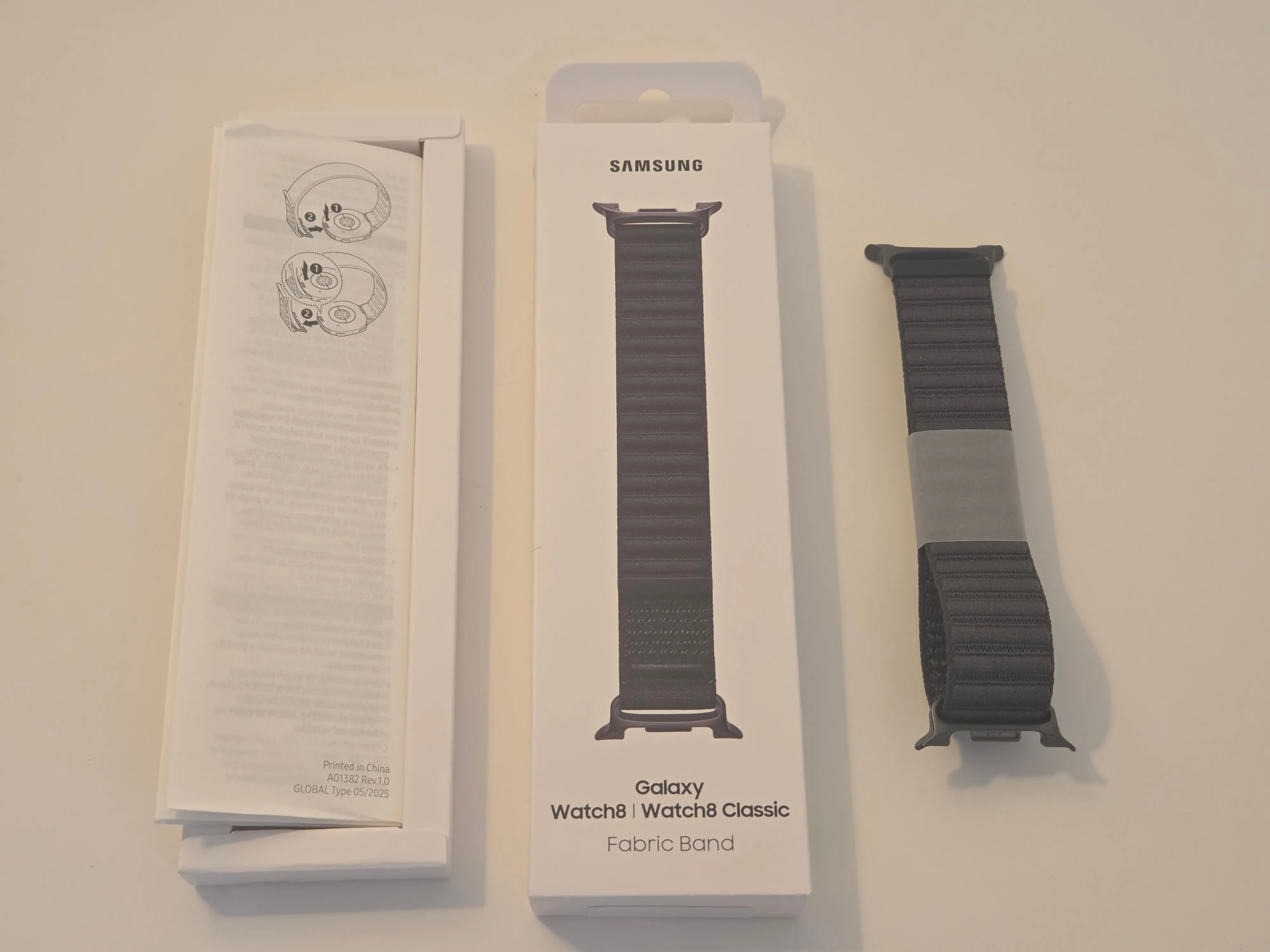 Samsung Galaxy Watch8 Fabric Band (Graphite, S/M, New) thumbnail